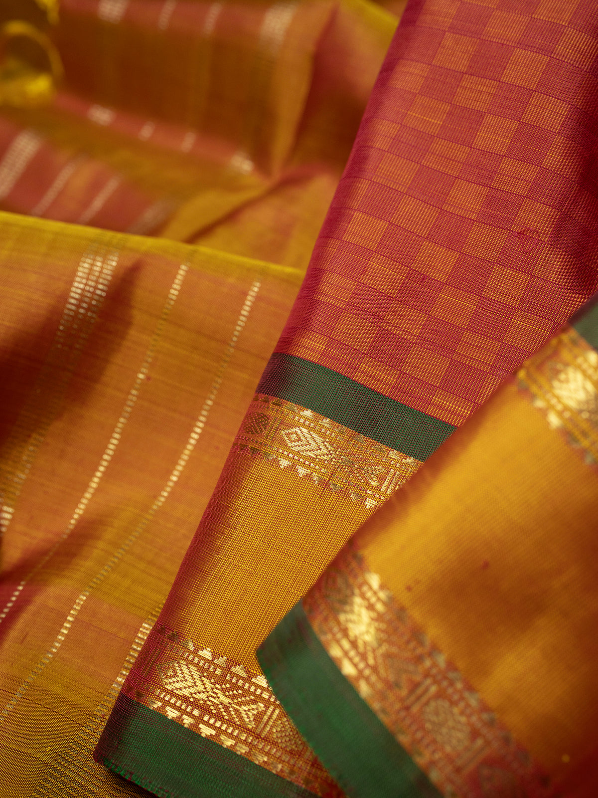 Paimadi rettapet border/ Kanjipuram Silk Saree CLSA9995