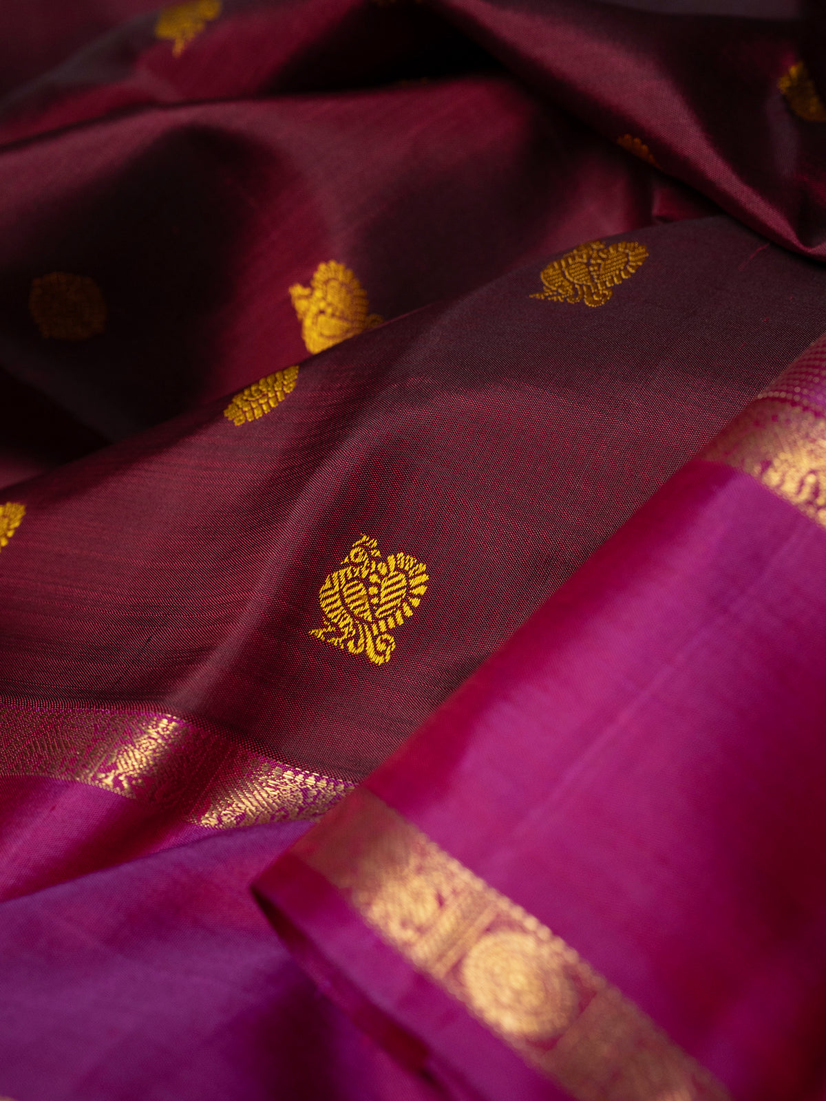 Paaku Annam chakram Butta Kanjipuram Silk Saree CLSA5569