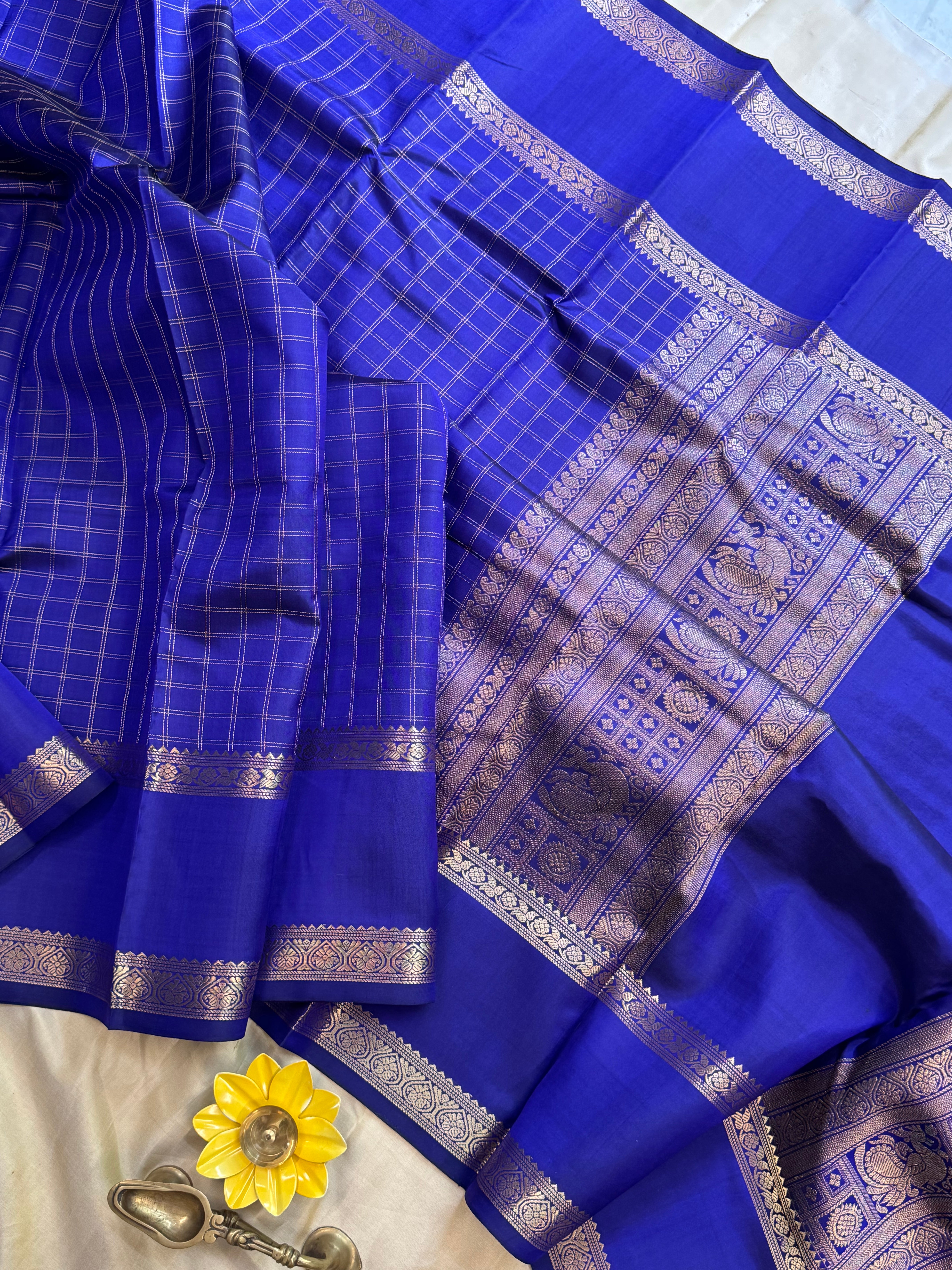 Royal blue zari kattam / special edition silk