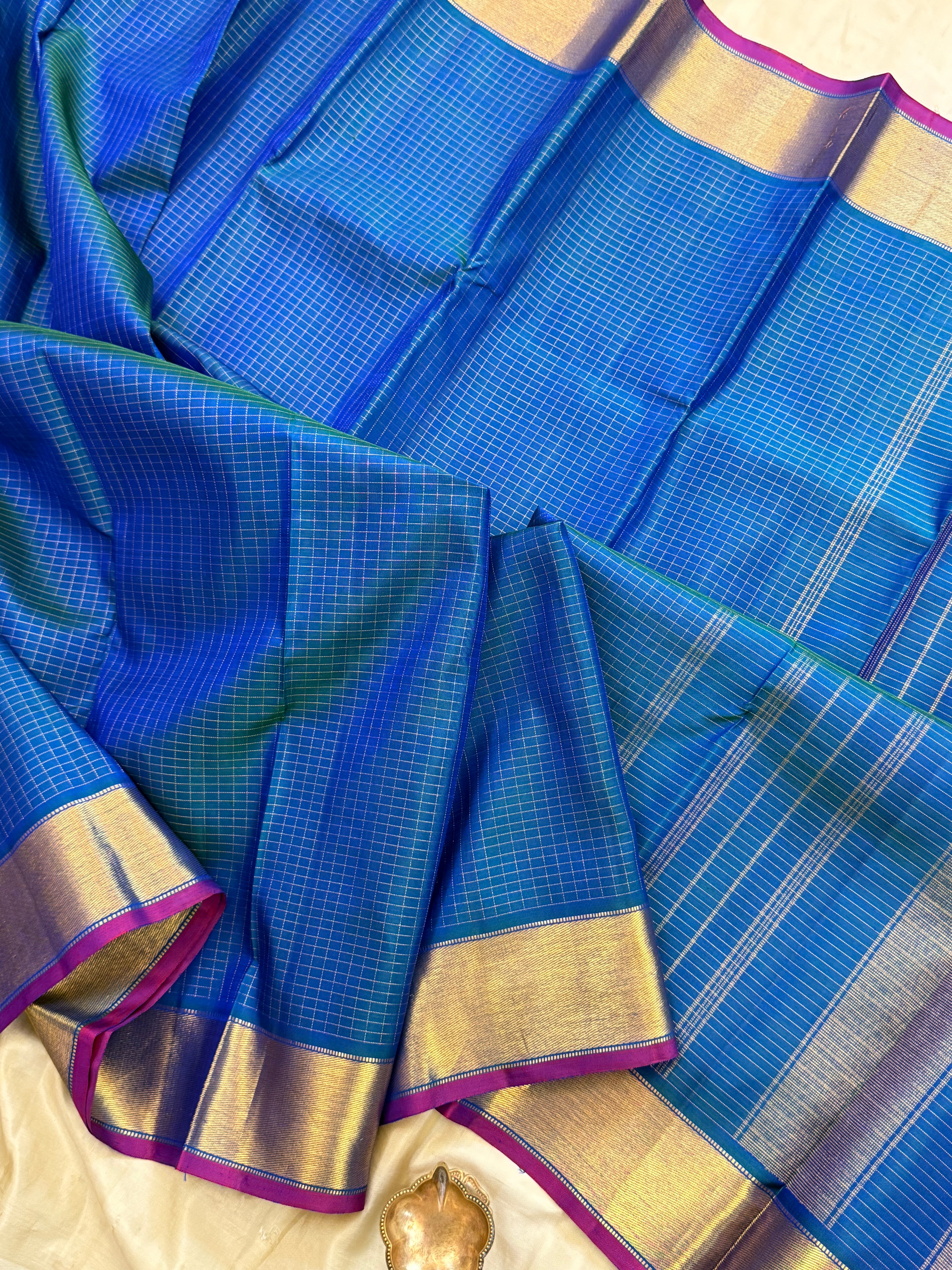 Mayilkazhuthu colour and Zari Kattam / Arani silk CLSA 8547