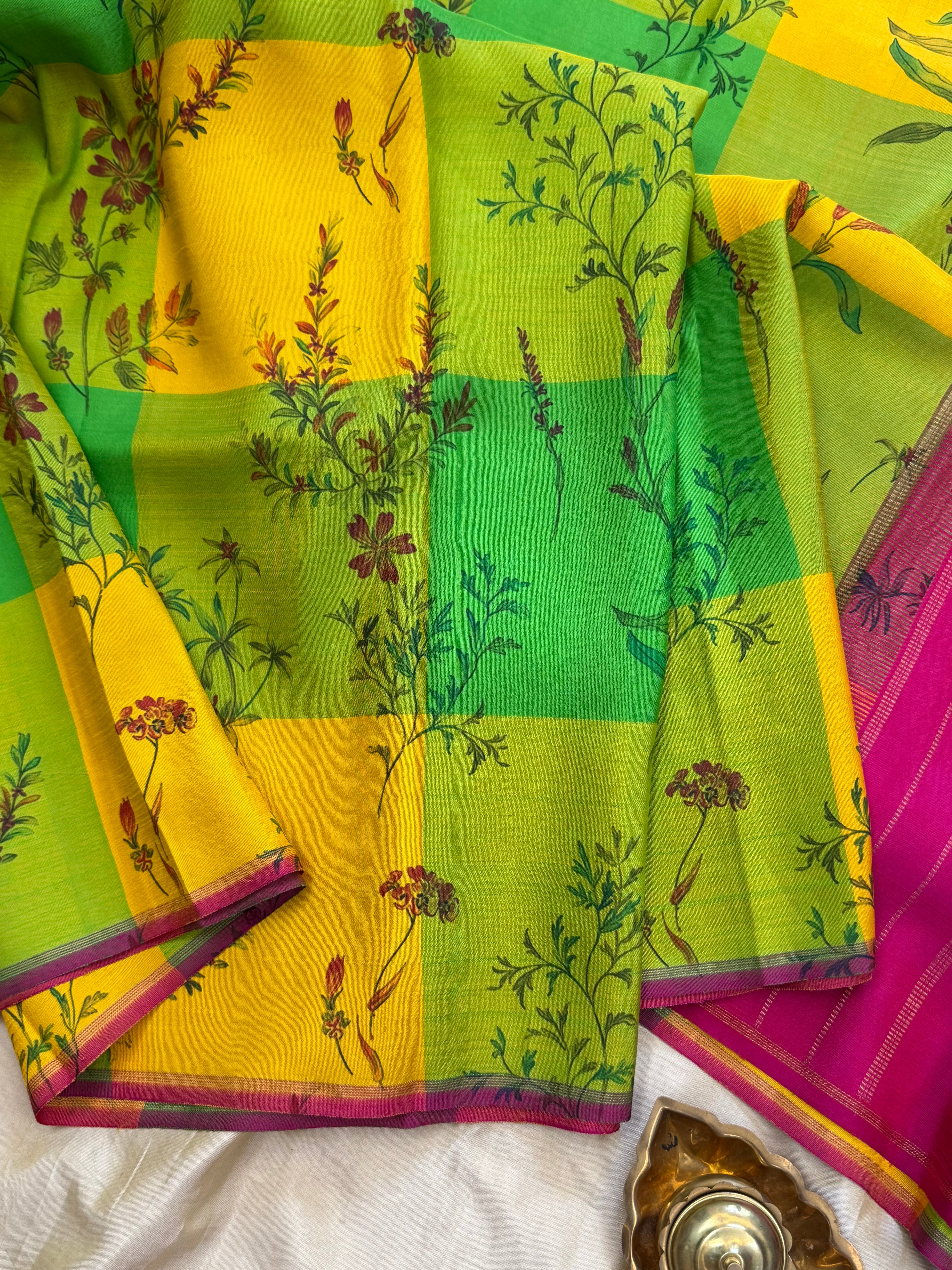 FLORAL DIGITAL PRINTED PURE ZARI / KANJIPURAM SILK SAREE CLSA 10819