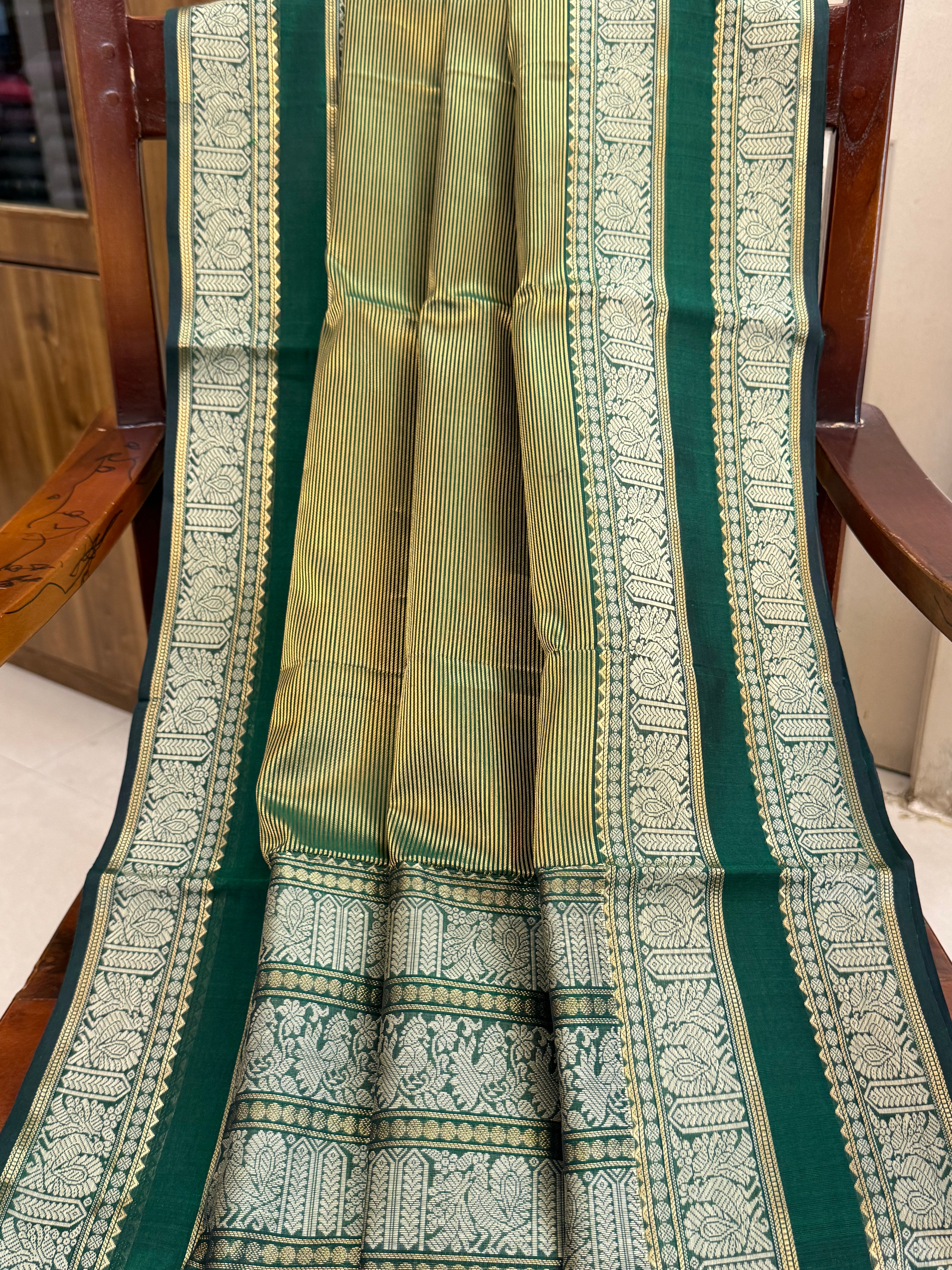 Leaf green vairaoosi rettapet border/ Premium Silk Cotton CL 8290