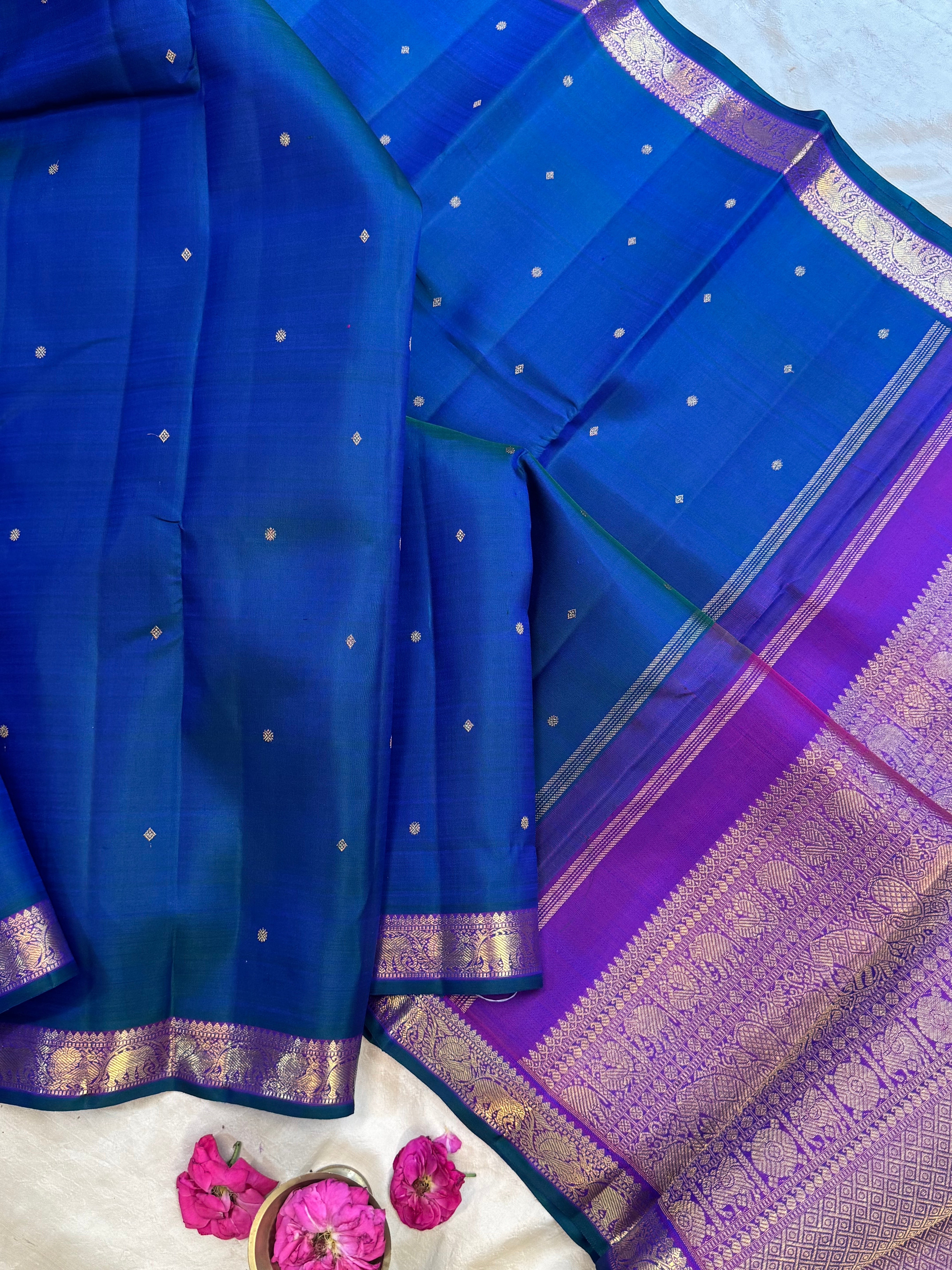 Mayilkazhuthu small border kanjipuram silk