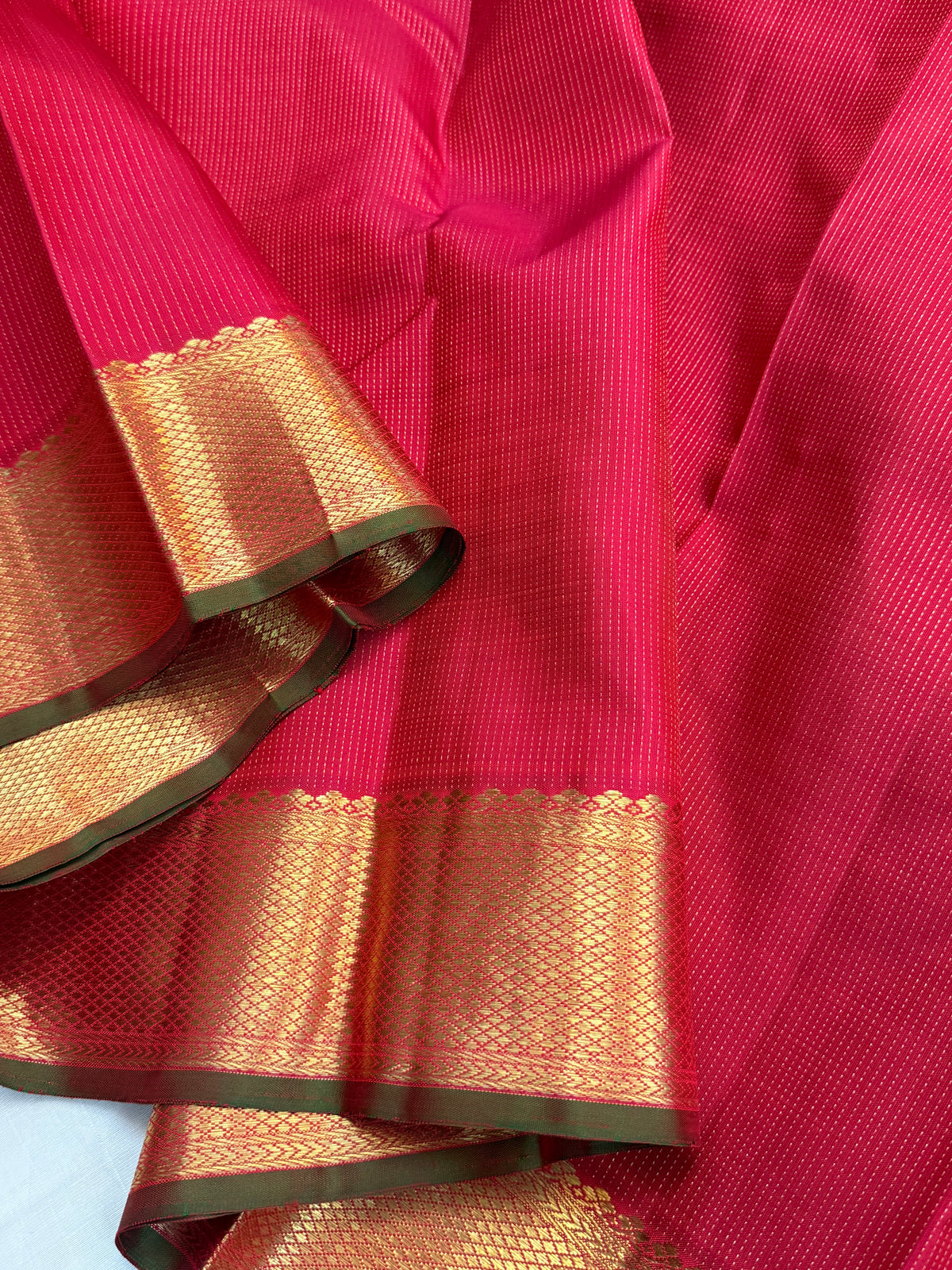 Navarathri - Day 4 Red Colour pure Zari oosivanam/Kanjipuram silk sree Clsa 7775