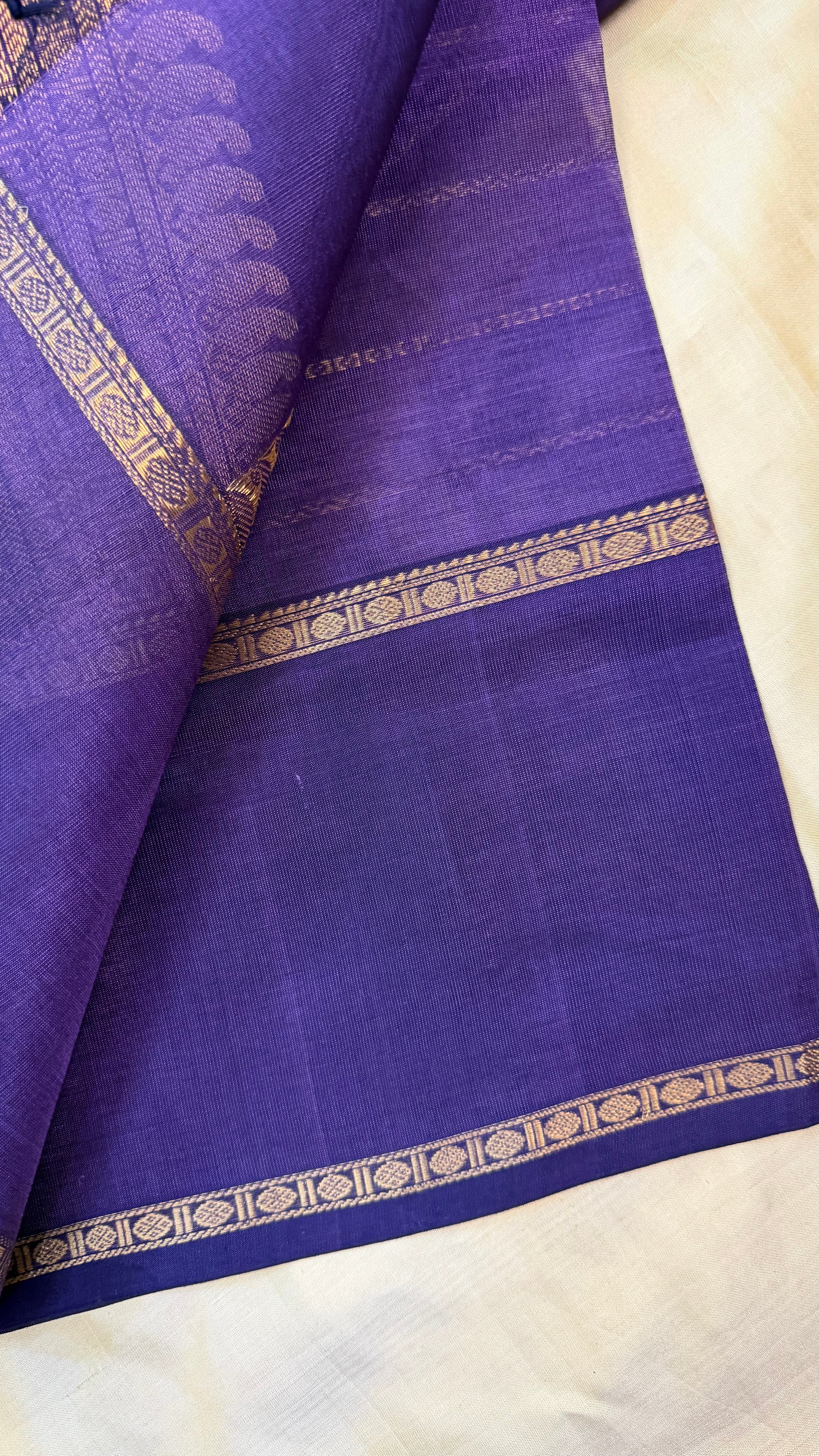 Deep purple veldhari and border butta / Silk Cotton
