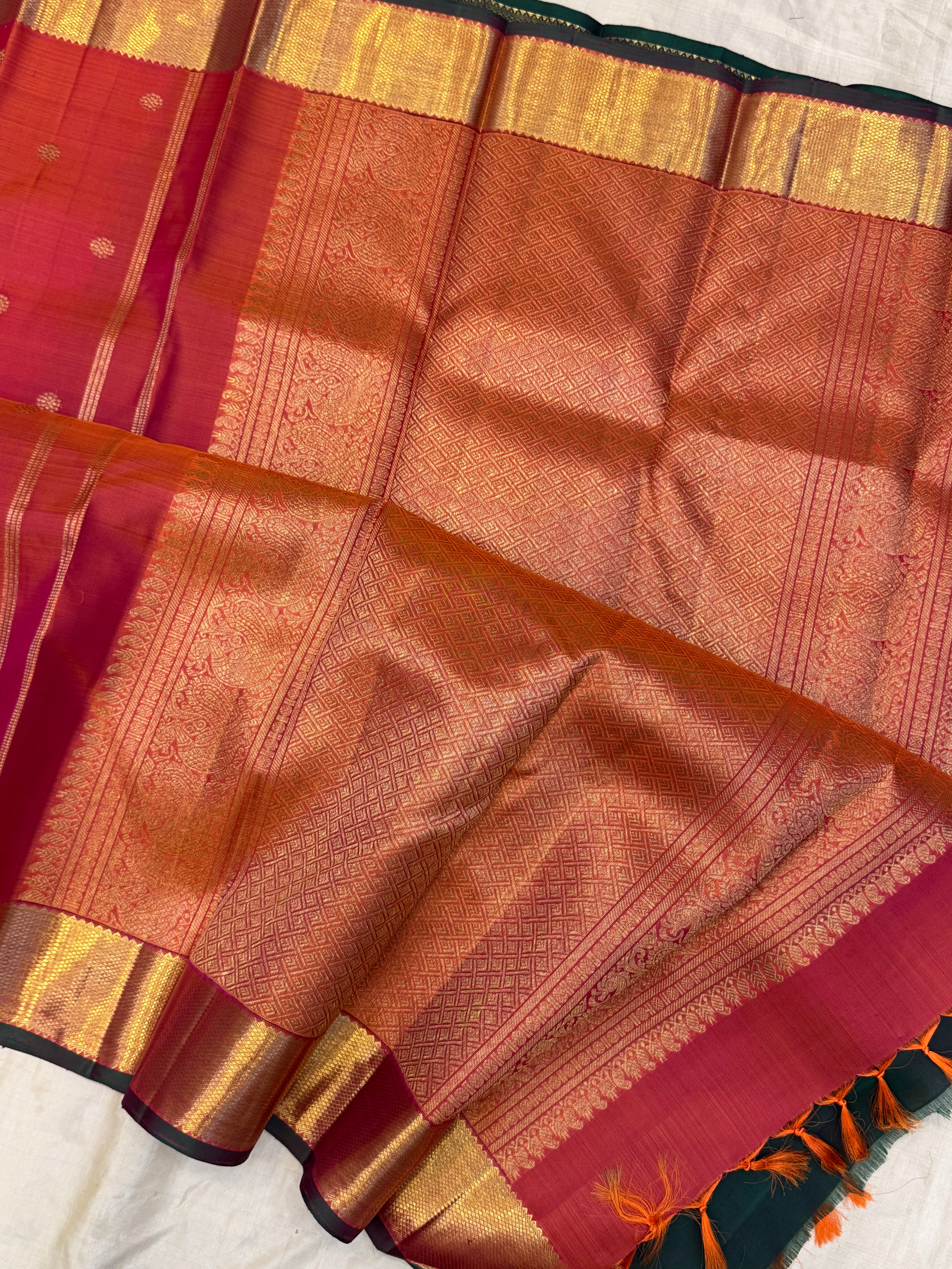 Kalyani: Rustic kamalam butta / kanjipuram silk