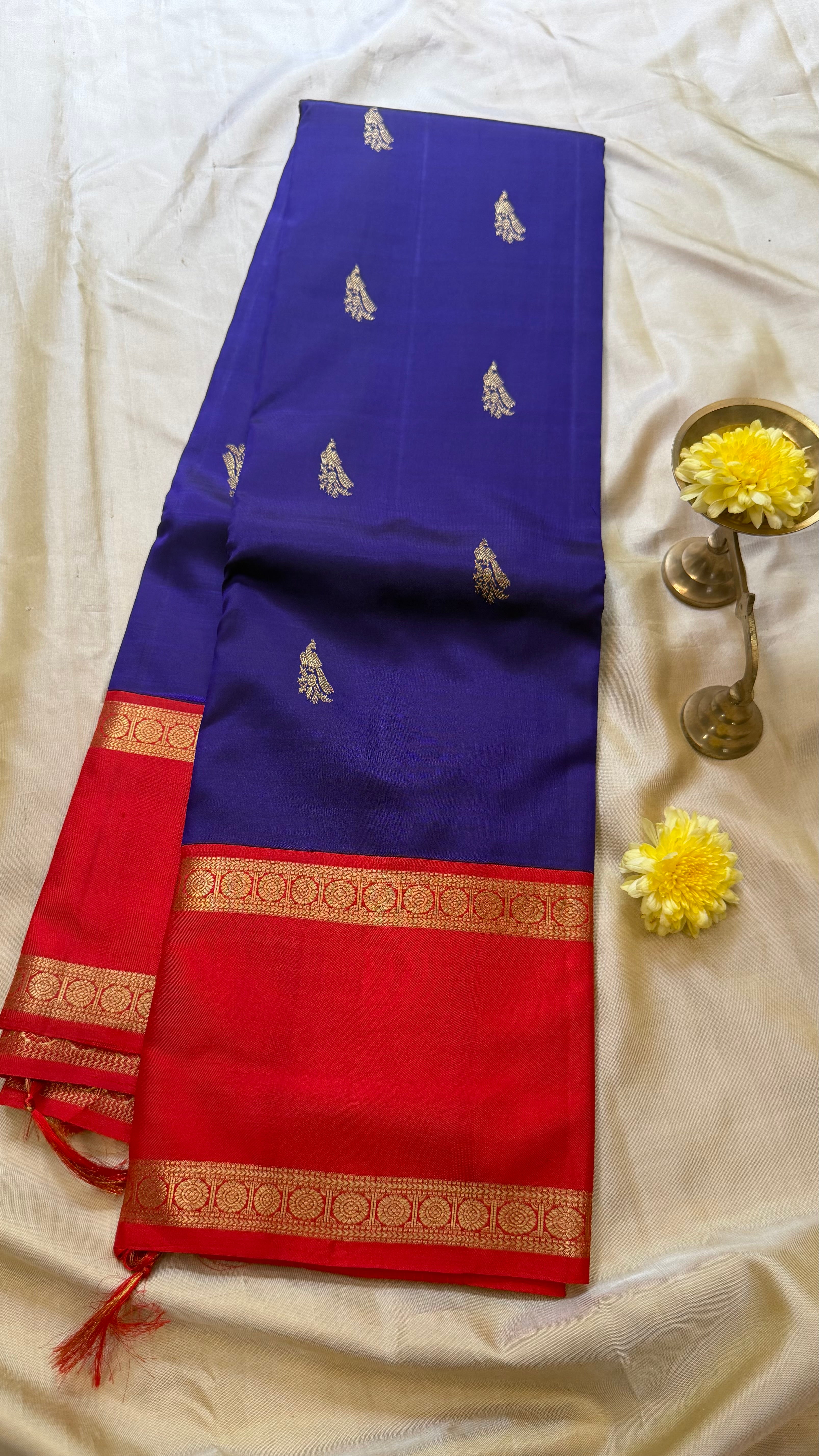 Purplish shot blue and red rettapet border kai korvai/ Kanjipuram Silk