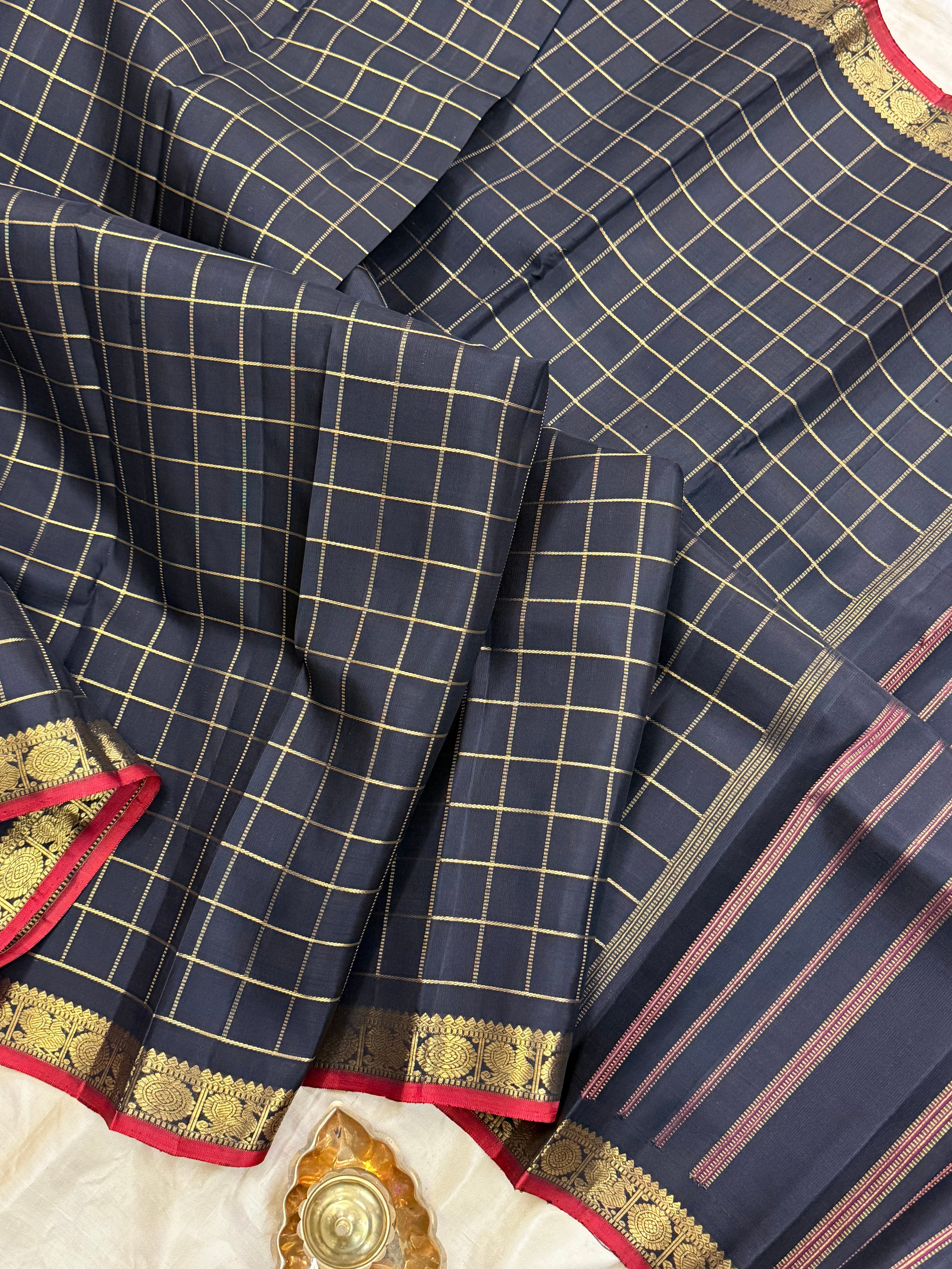 Black zari kattam / Kanjipuram silk CL7035