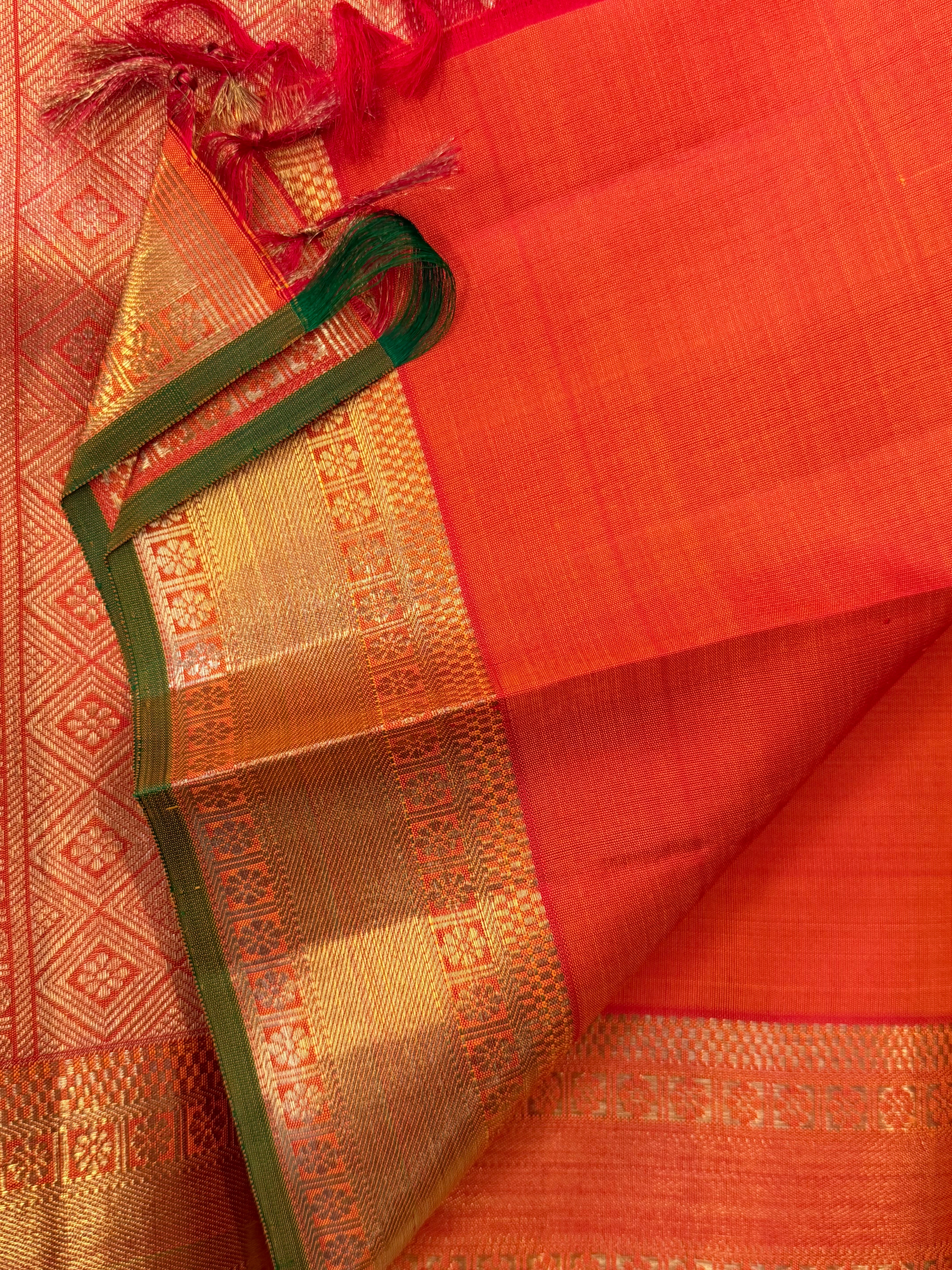 Heirloom oosivanam rustic orange Kanjipuram silk saree