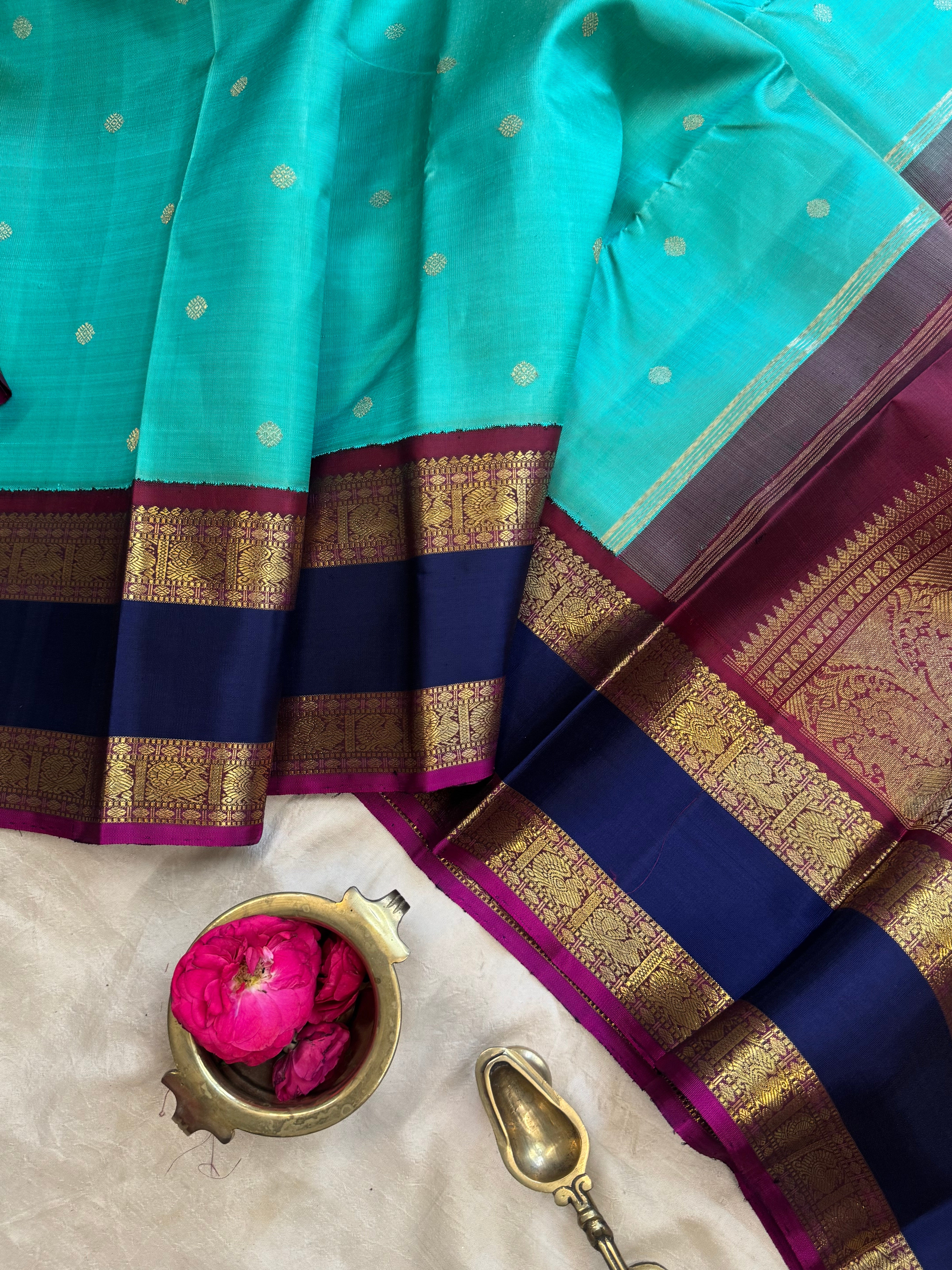 Light Rama blue korvai / kanjipuram silk