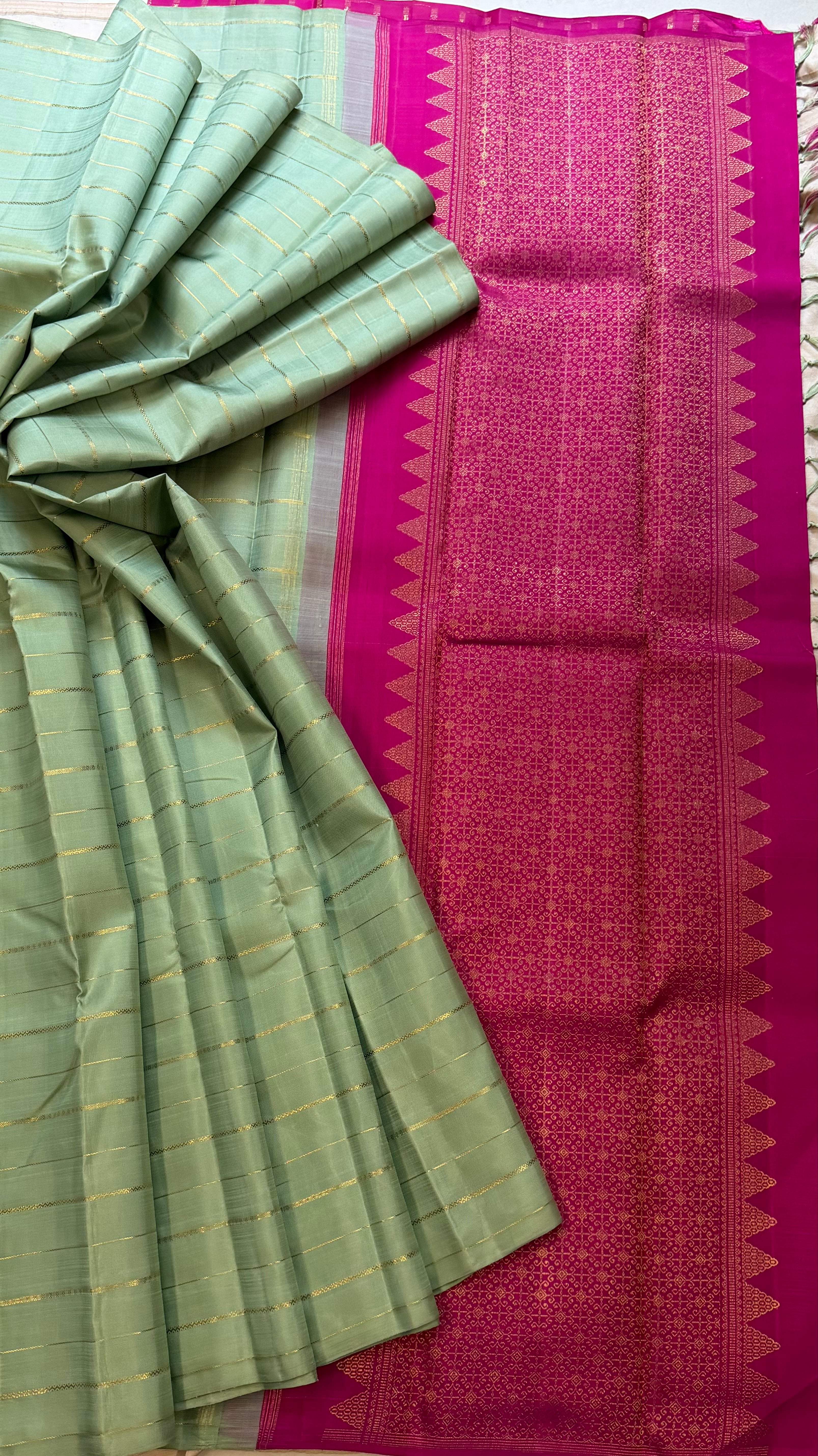Elakai green veldhari / Kanjipuram silk
