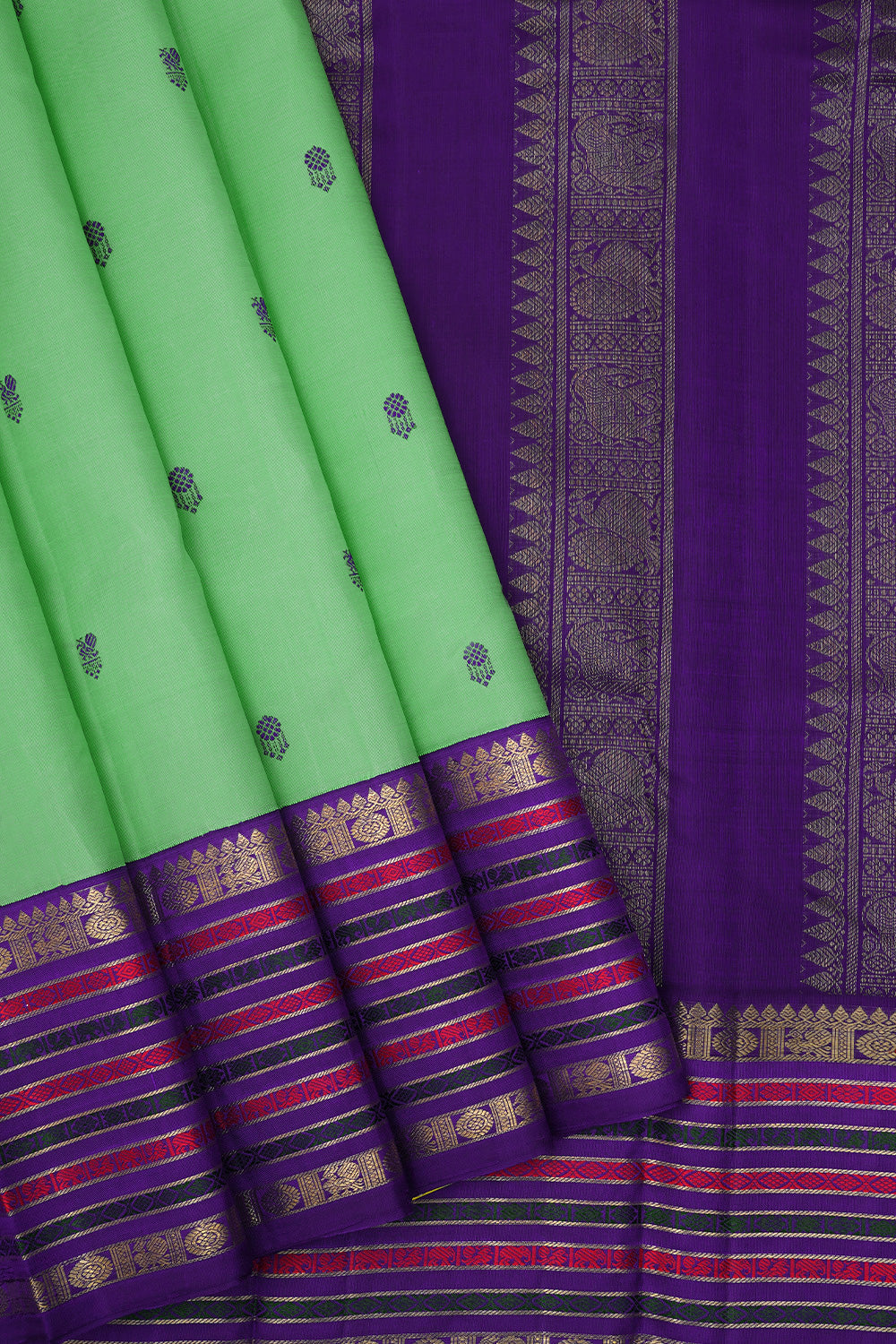 Apple green with purple varisapet border kai korvai / kanjipuram silk