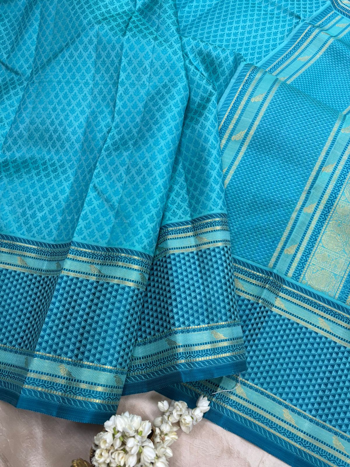 Sea blue thread butta - kili pallu / kanjipuram silk