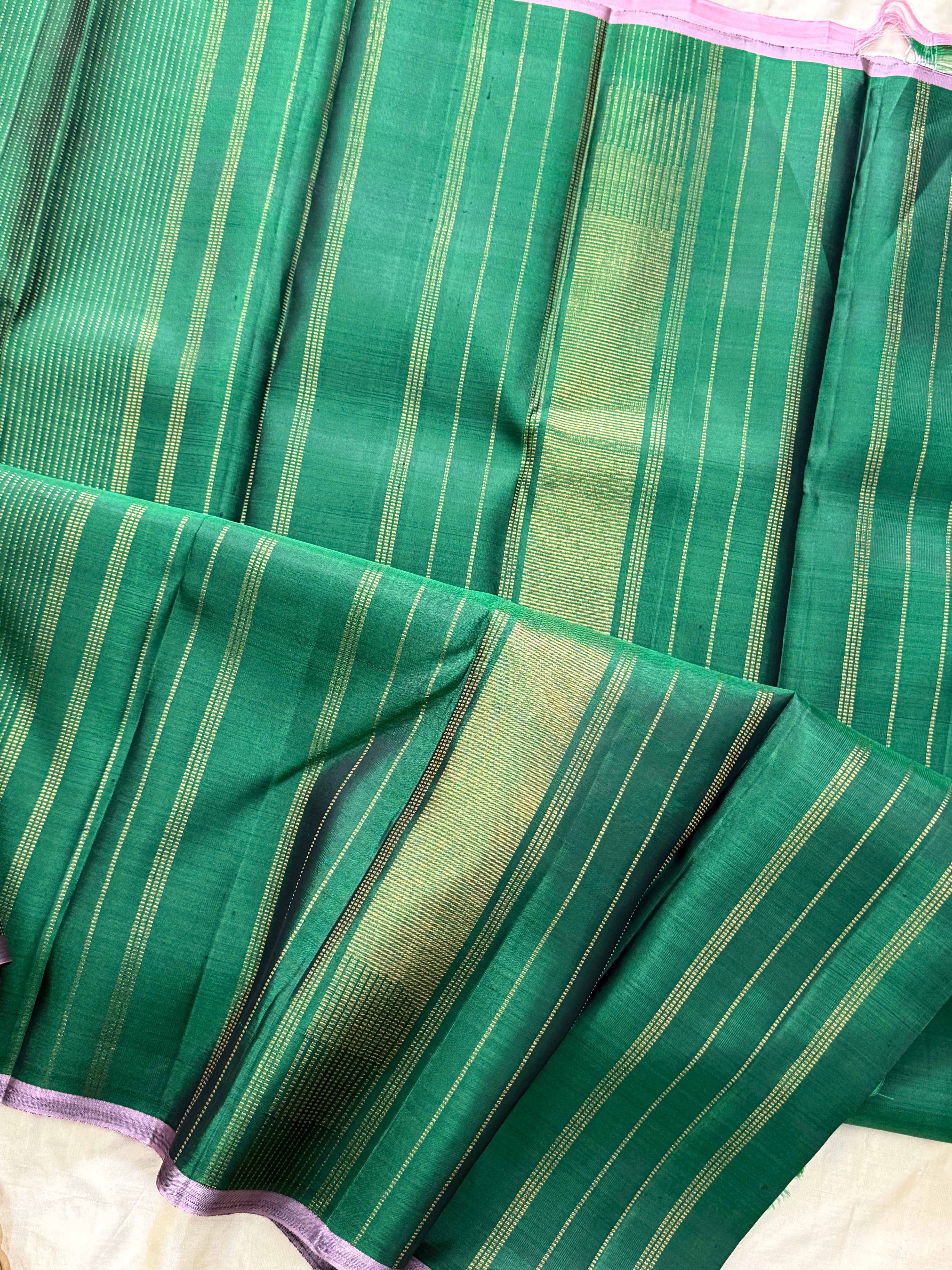DARK GREEN BODY RISING ZARI LINE/KANJIPURAM SILK SAREE CLSA9801