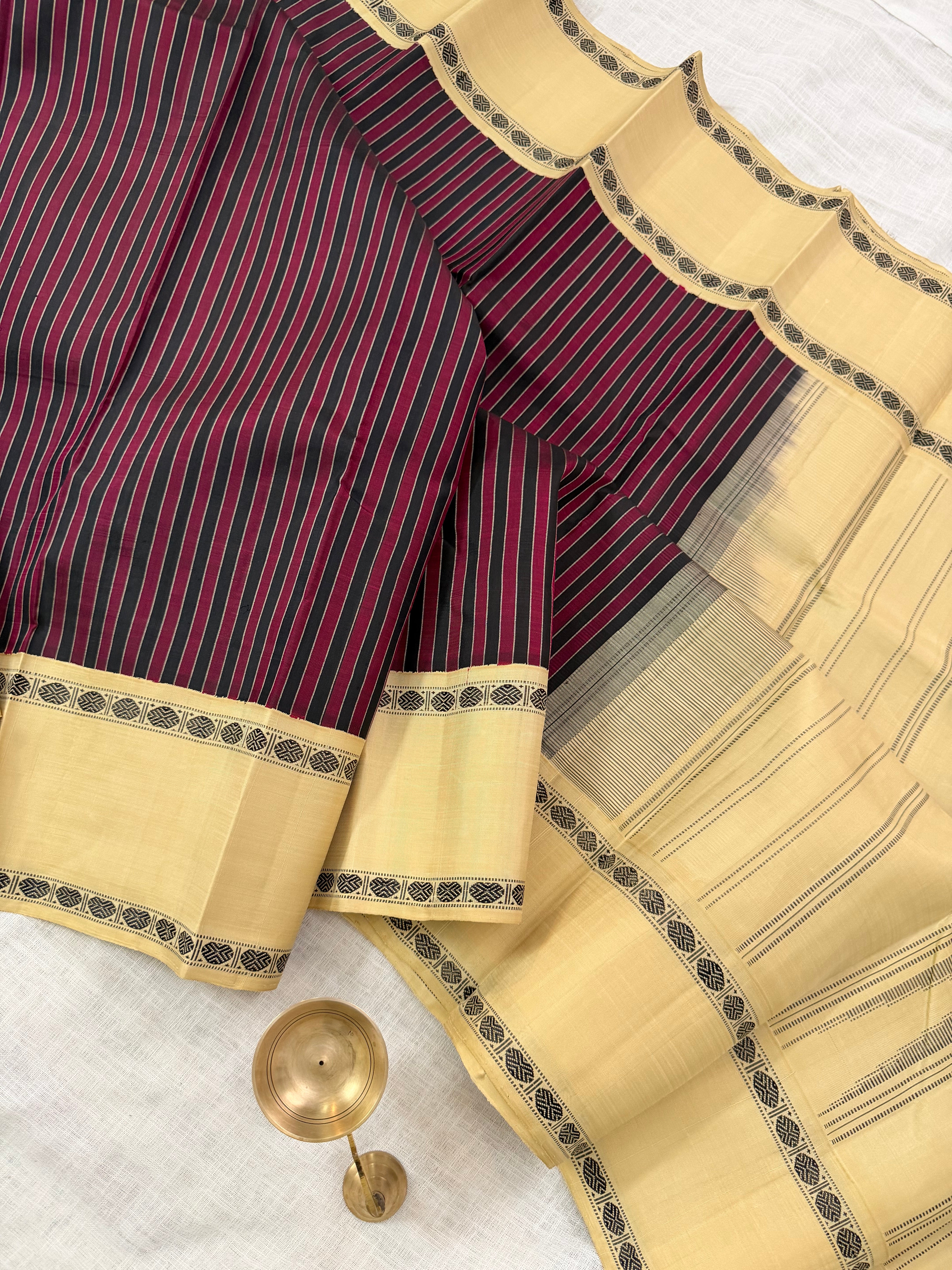 Vertical striped korvai / Arani silk