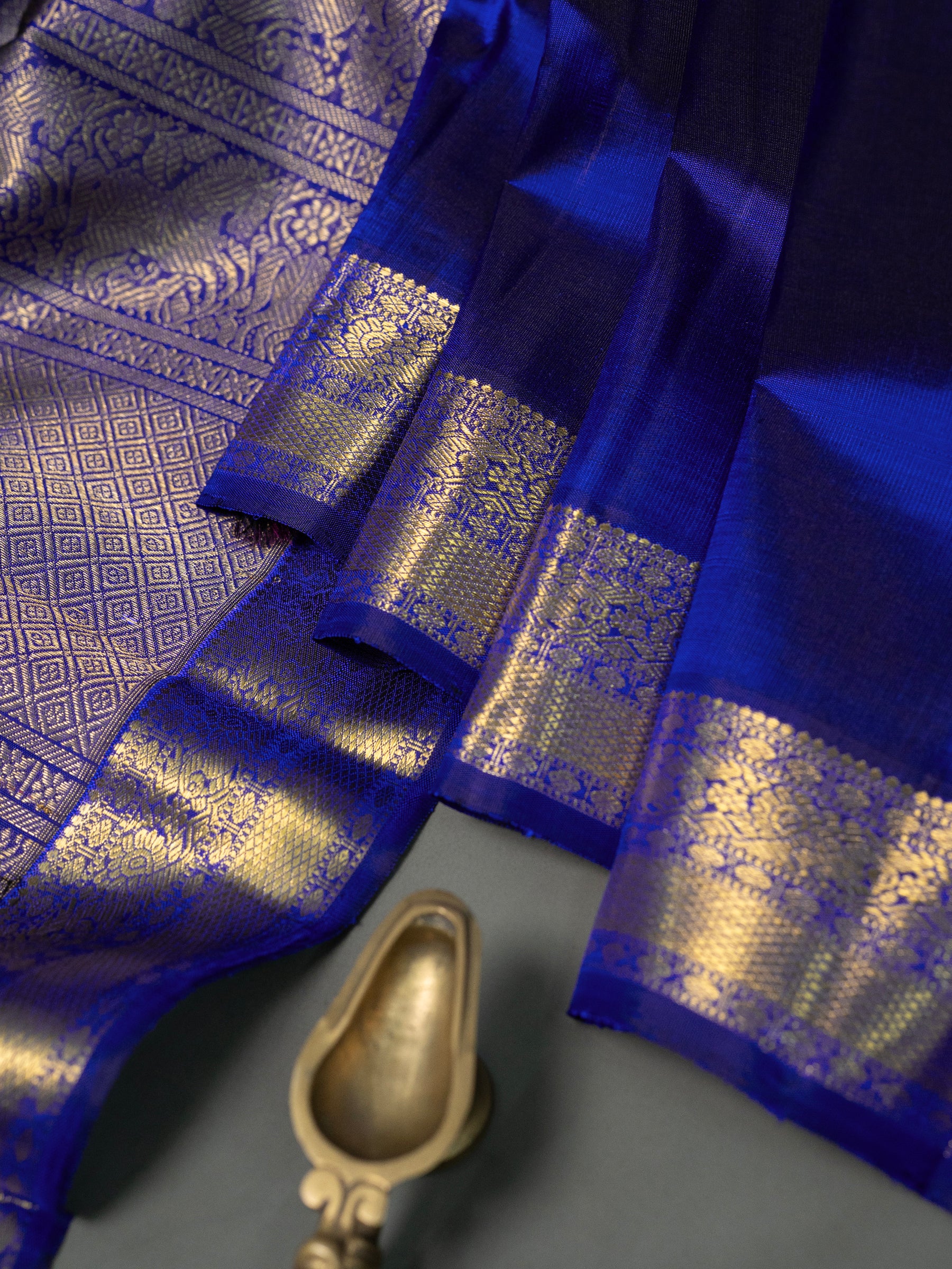 Ms blue vintage pet / Kanjipuram Silk Saree CLSA11335