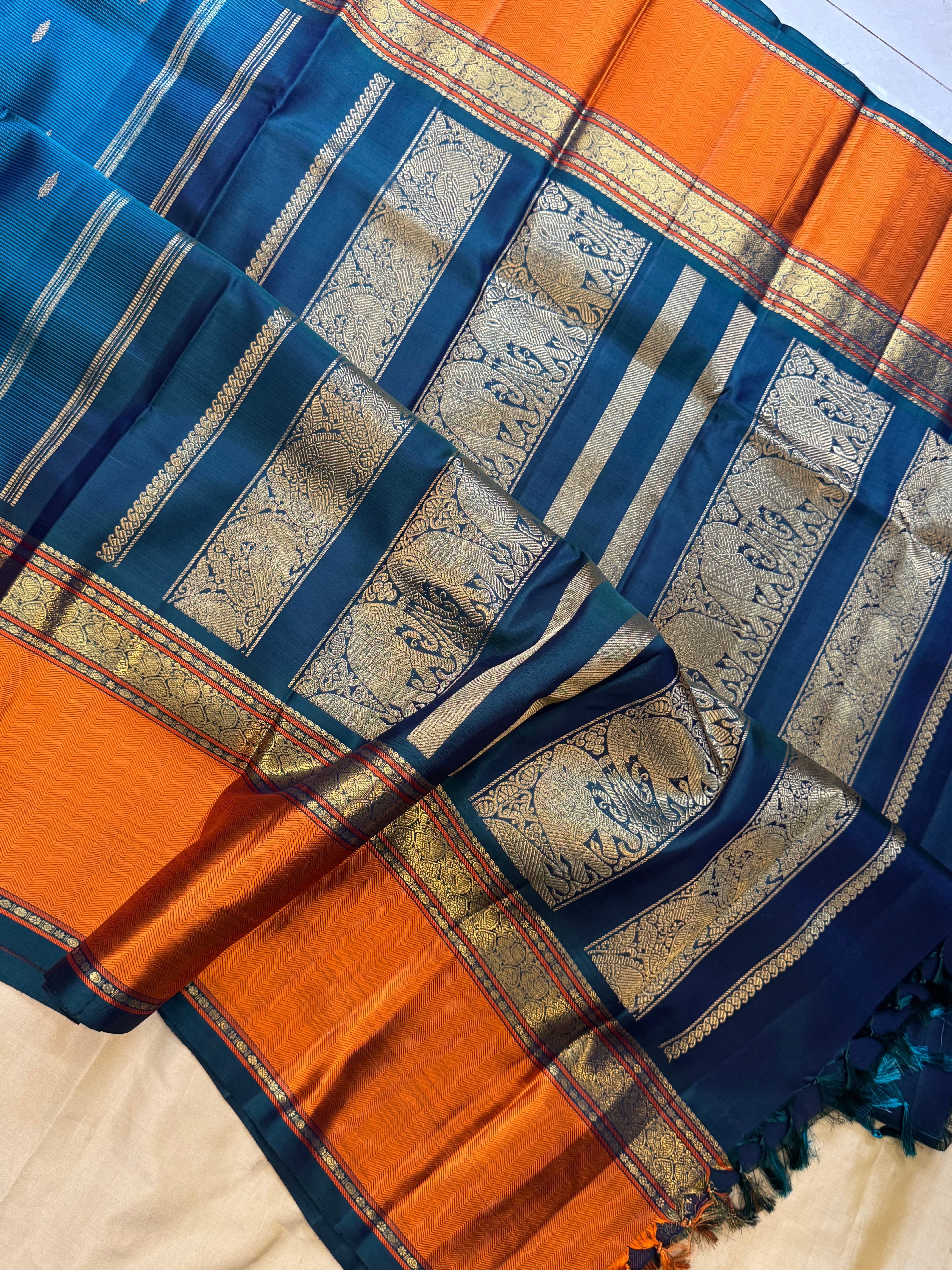 Master weaver Vari Kodu : kanjipuram silk