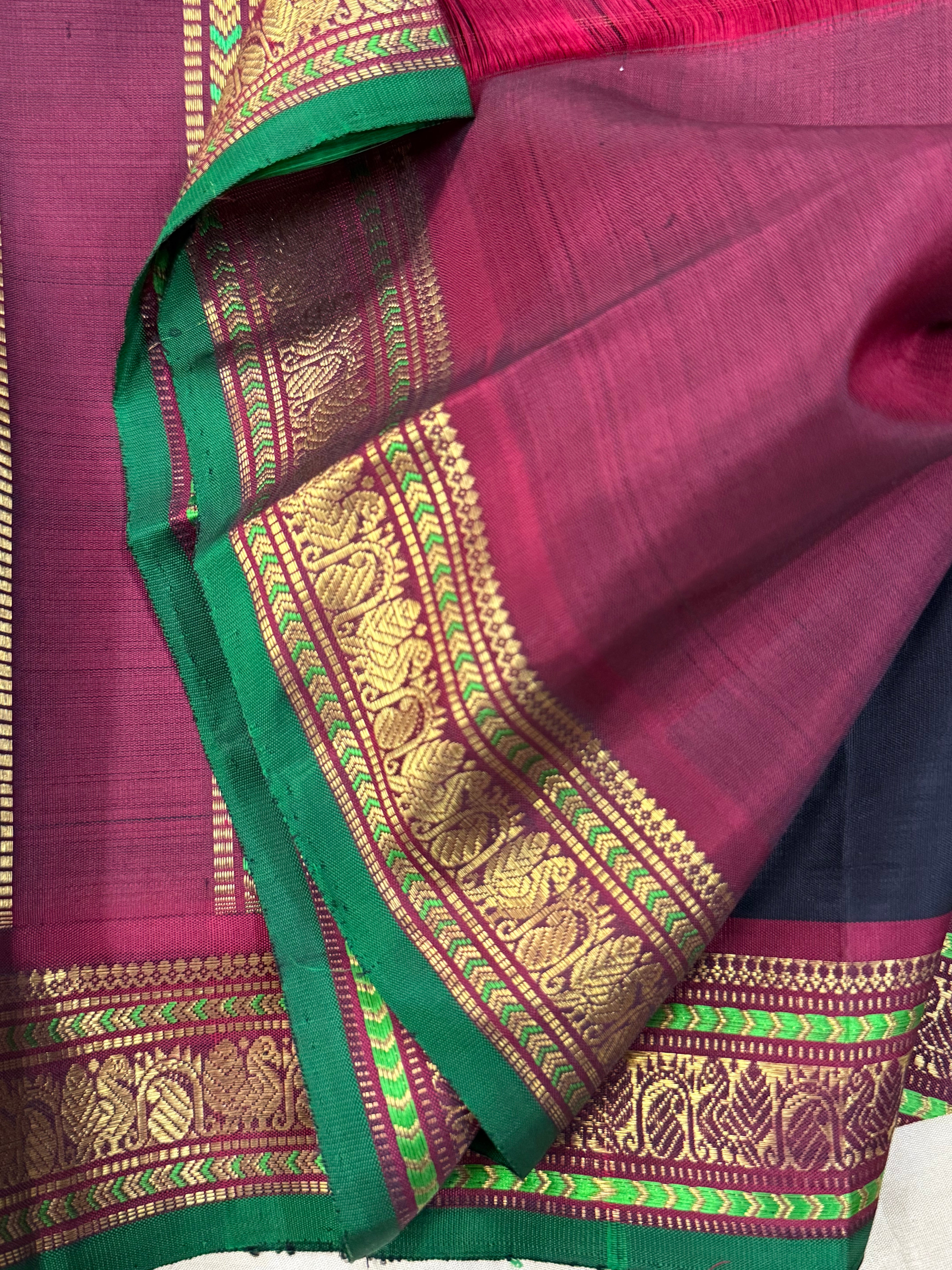 Black meenakari border / Kanjipuram silk CL9277
