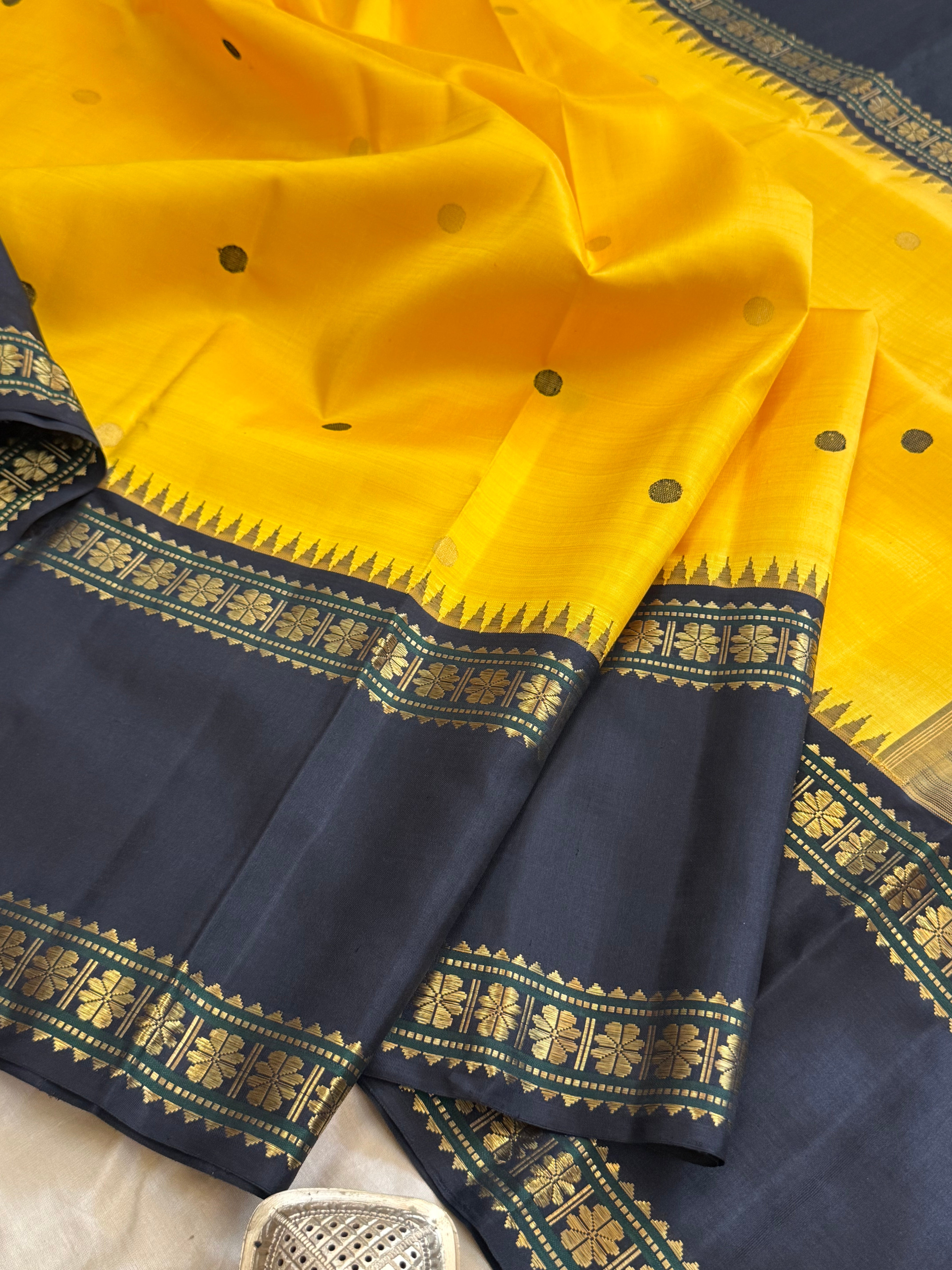 Yellow thread Butta / back retta pet temple Korvai/ kanjipuram silk/ CLSA10156