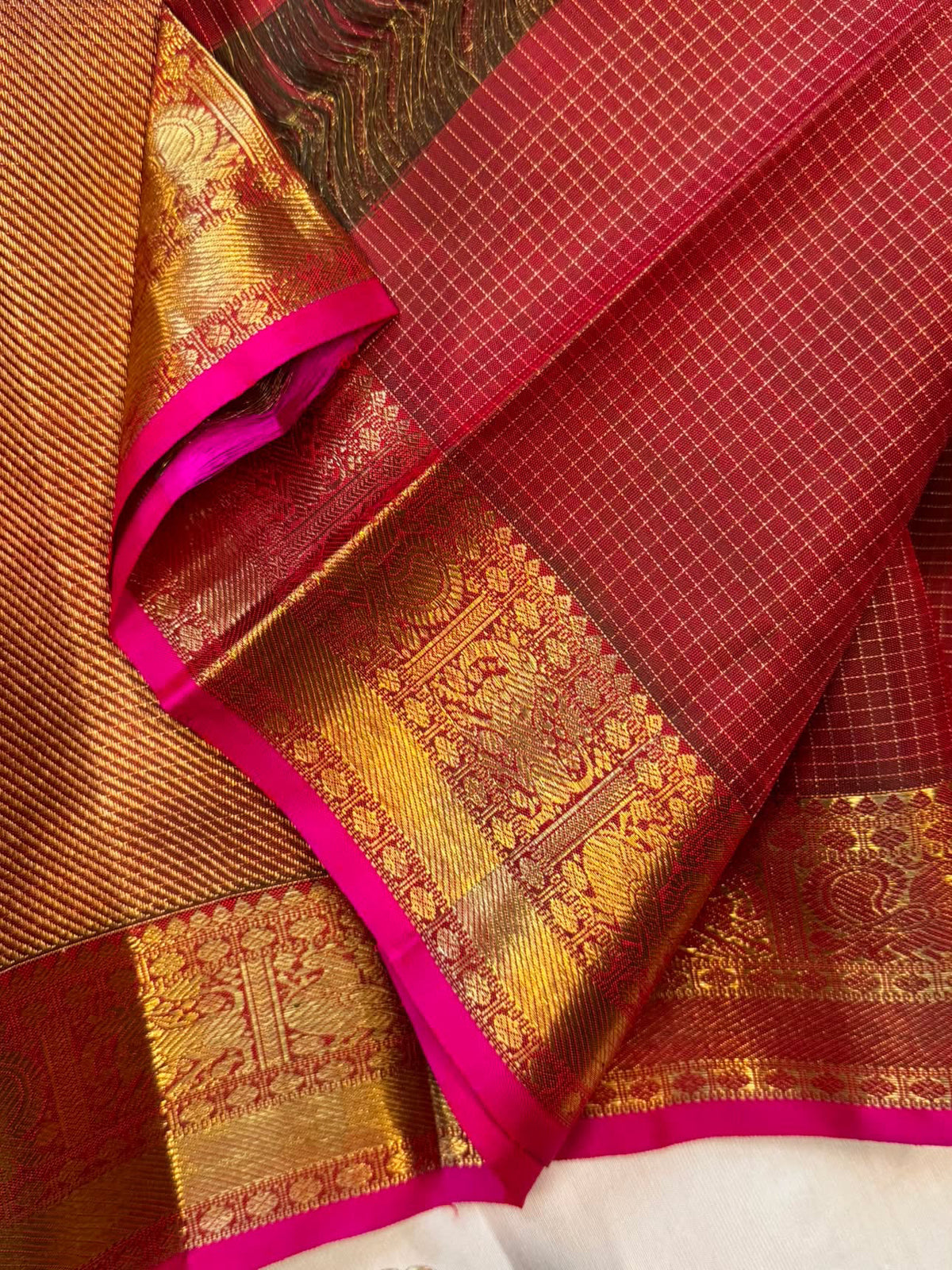 Manthulir pure Zari Kattam / kanjipuram silk saree