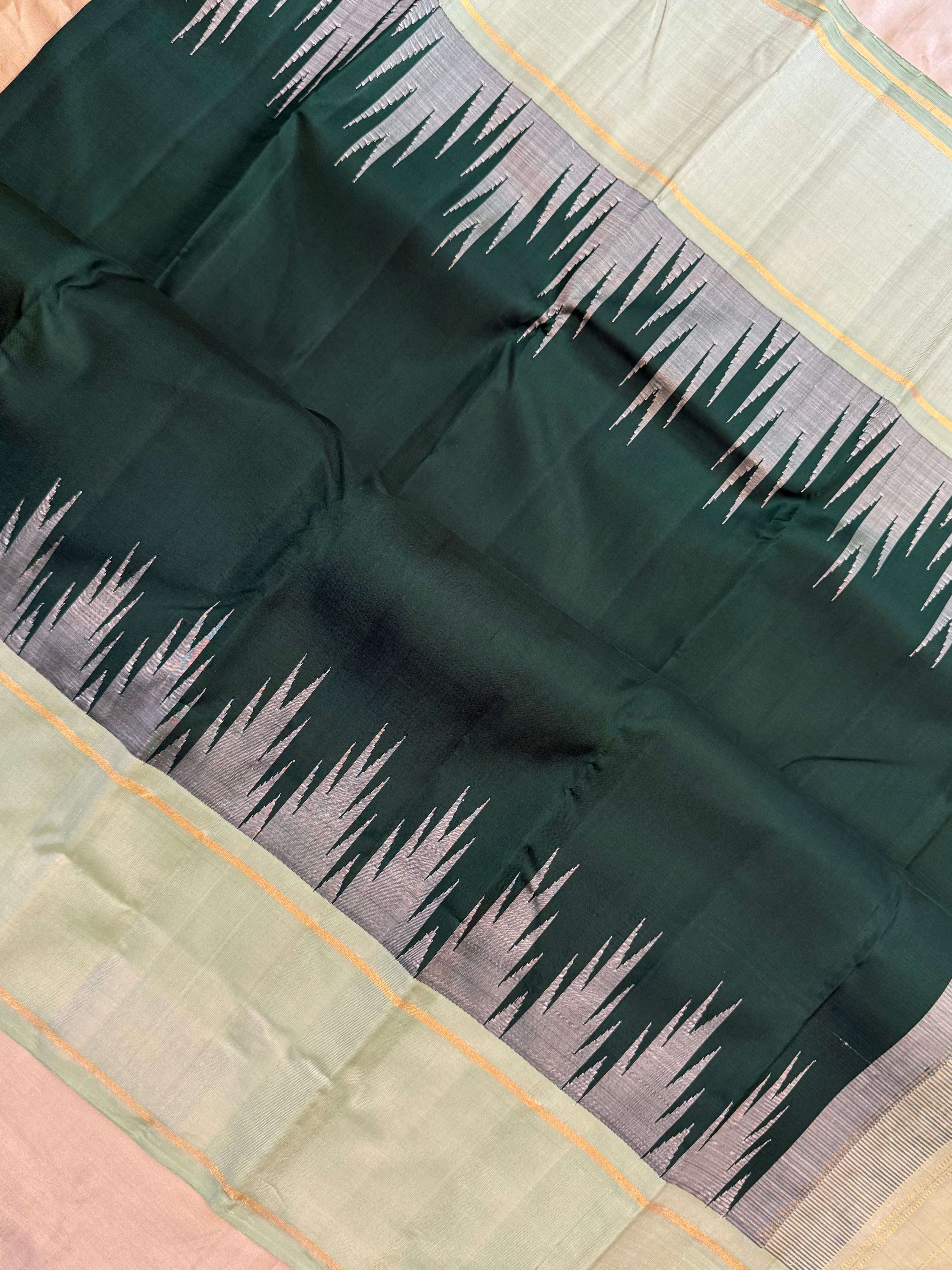 Dark green temple border / Arani silk