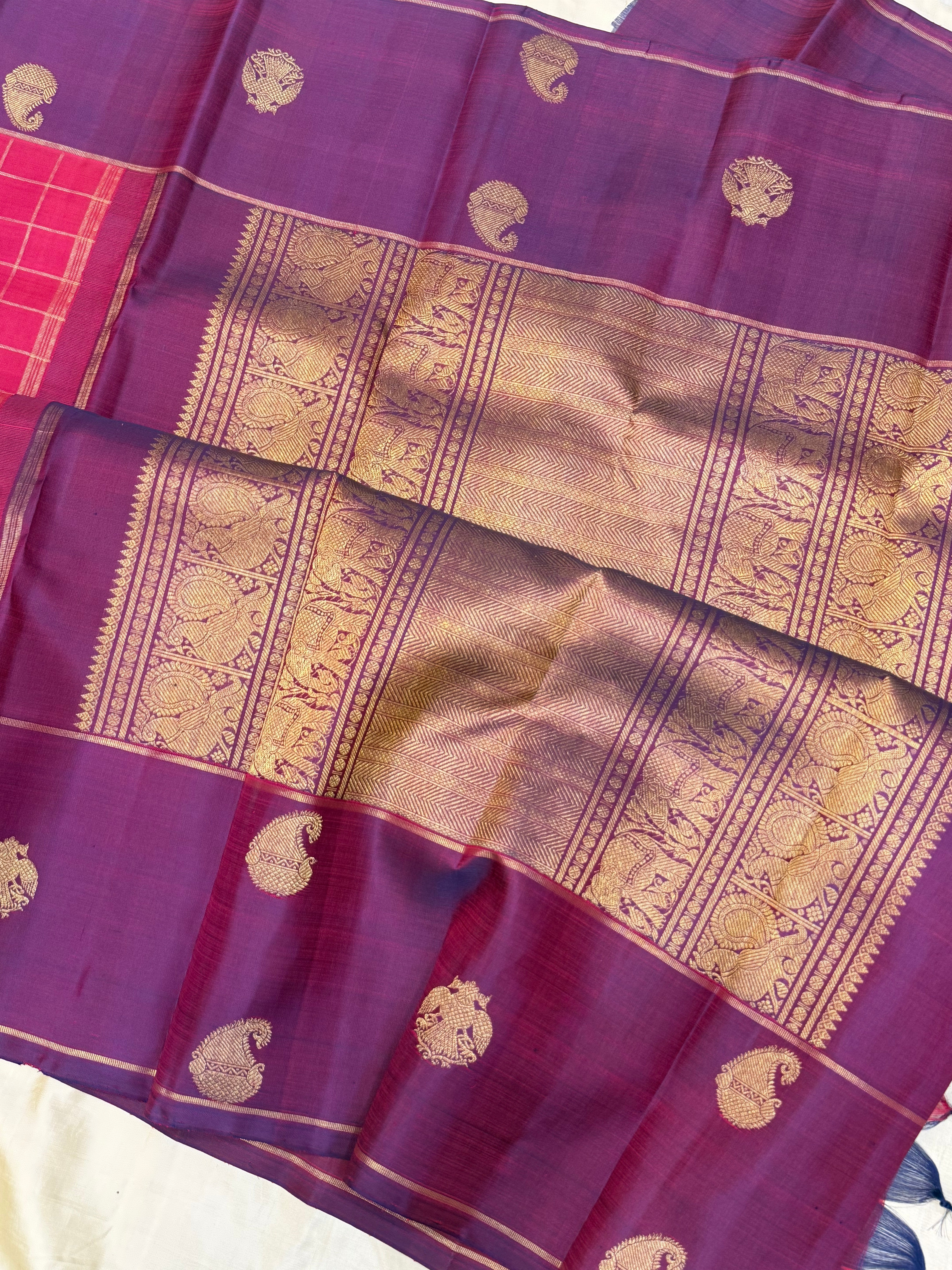 Kalyani: araku zari kattam blue border / kanjipuram silk