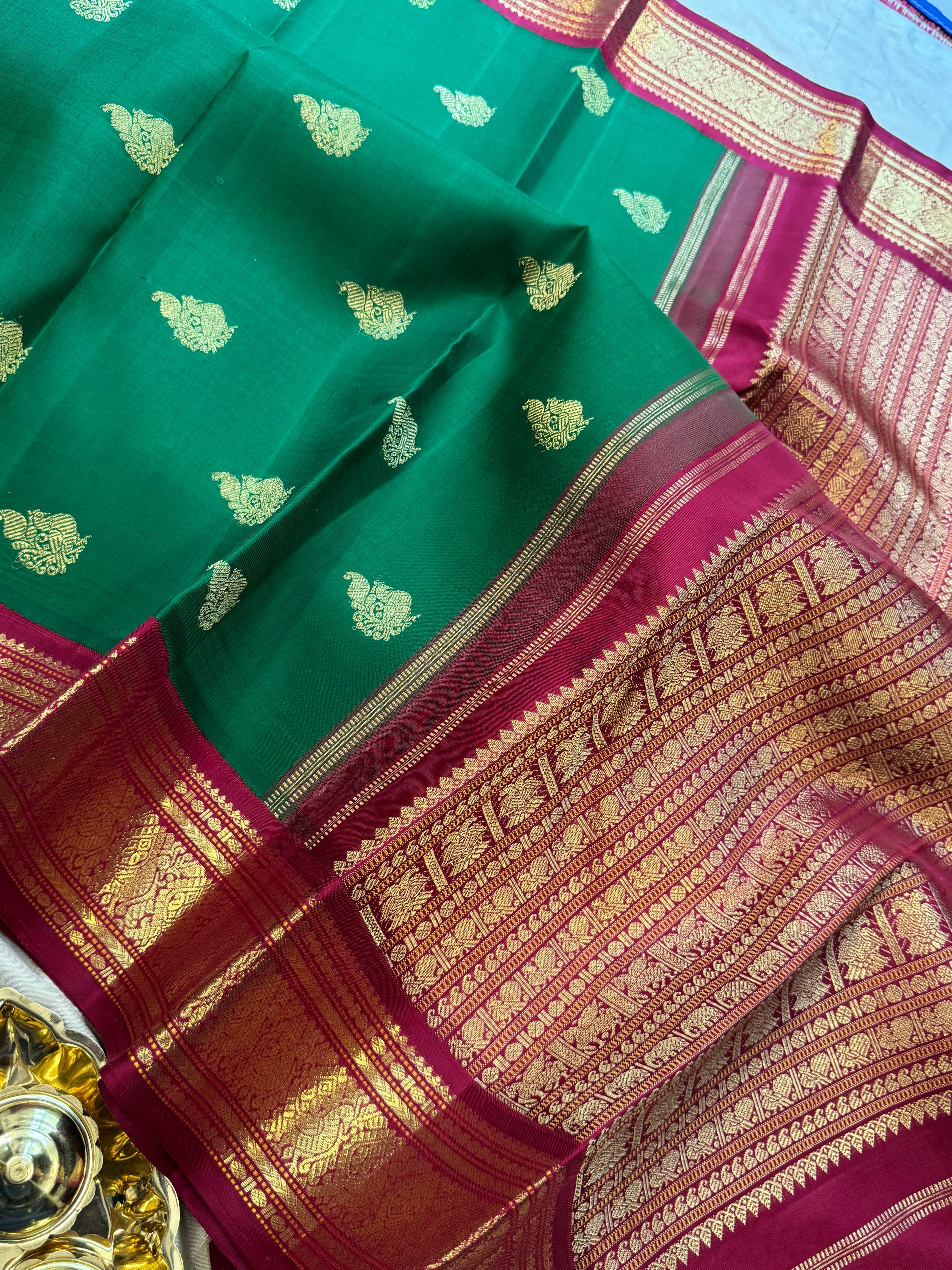 Chikoo colour double Palla korvai : kanjipuram silk