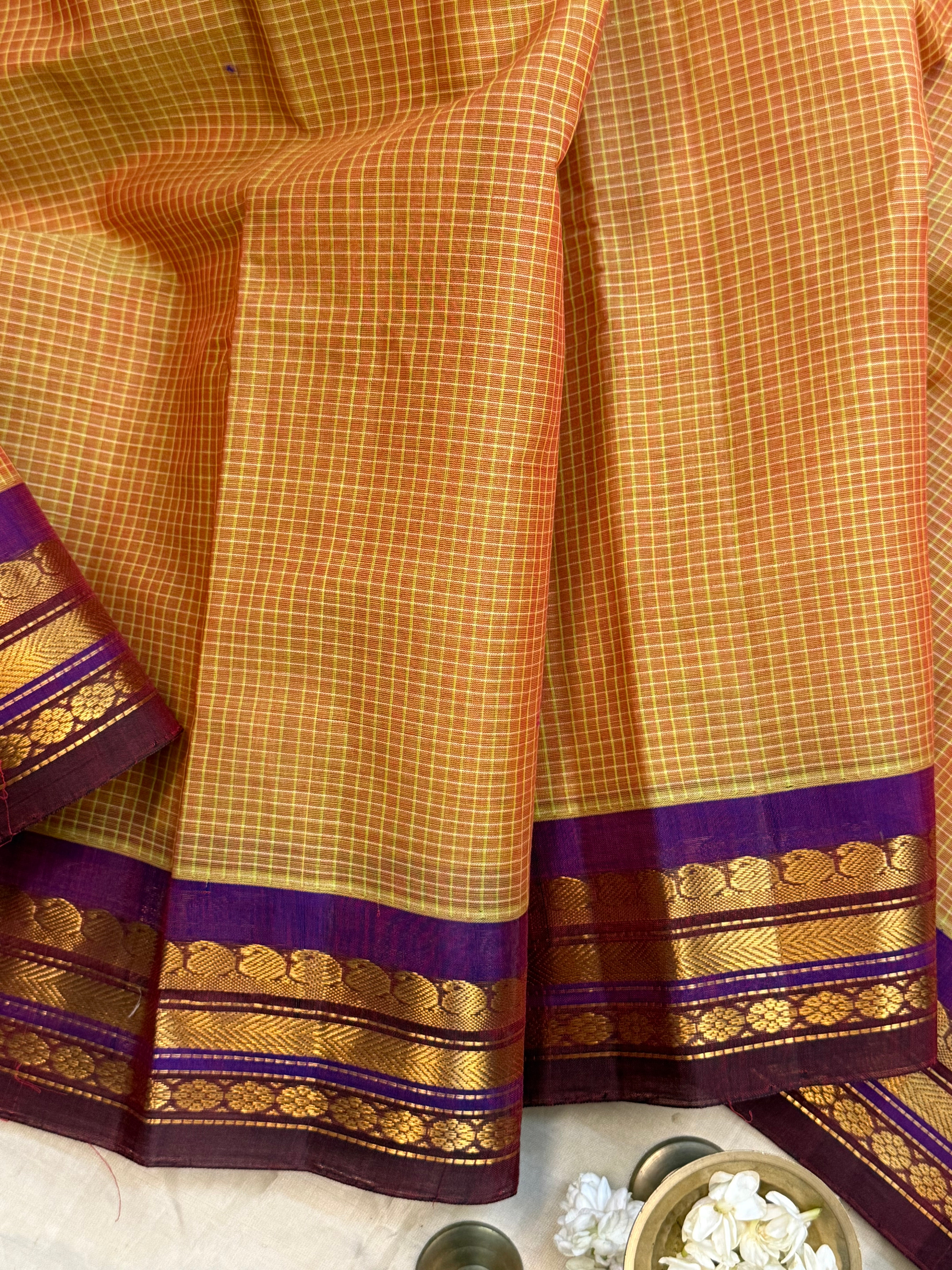 Golden shot purple korvai / Gadwal cotton ( No Blouse)