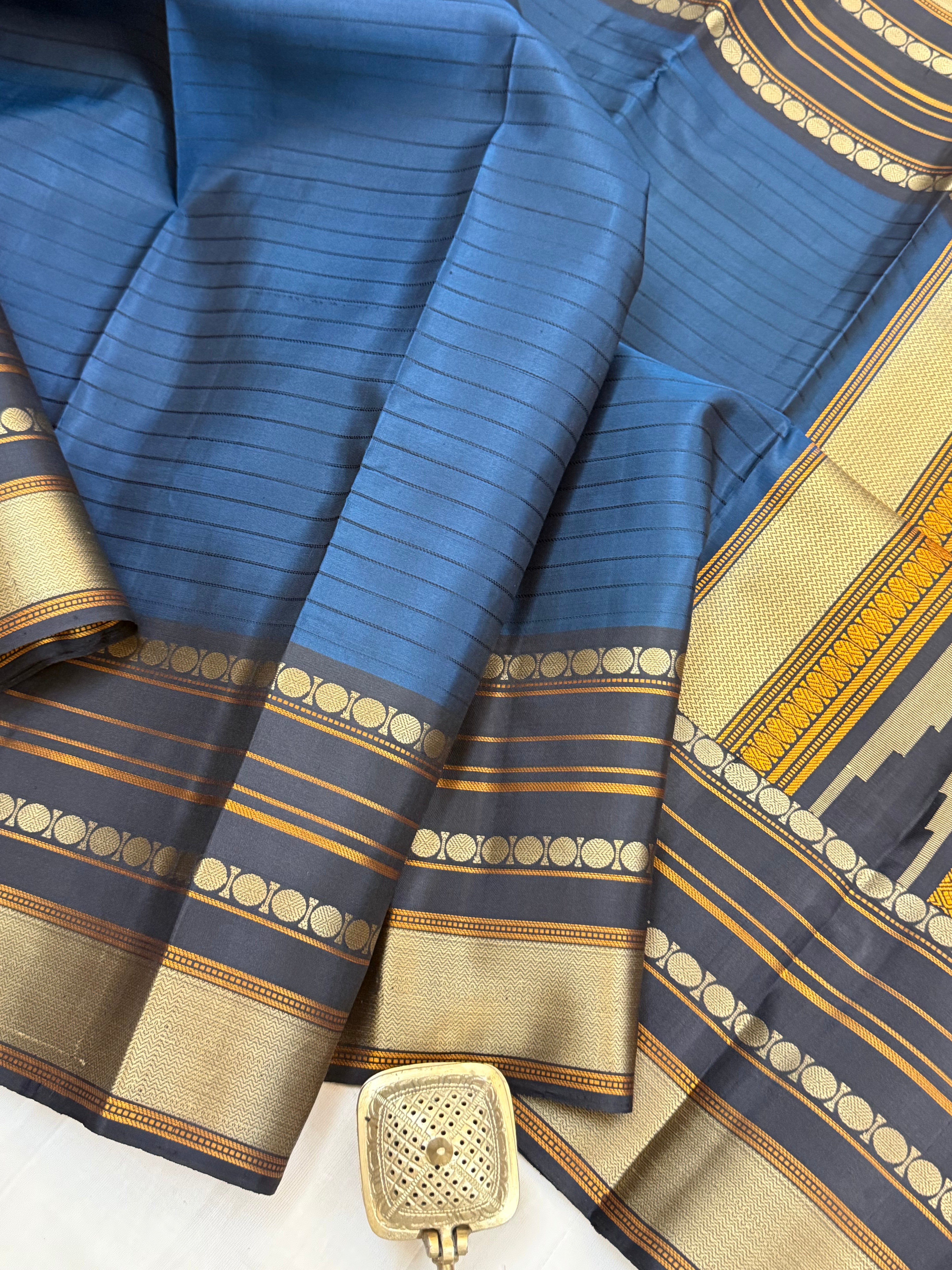 Deep blue stripes varisapet border/ Varnangal Thread work / CLSA11273