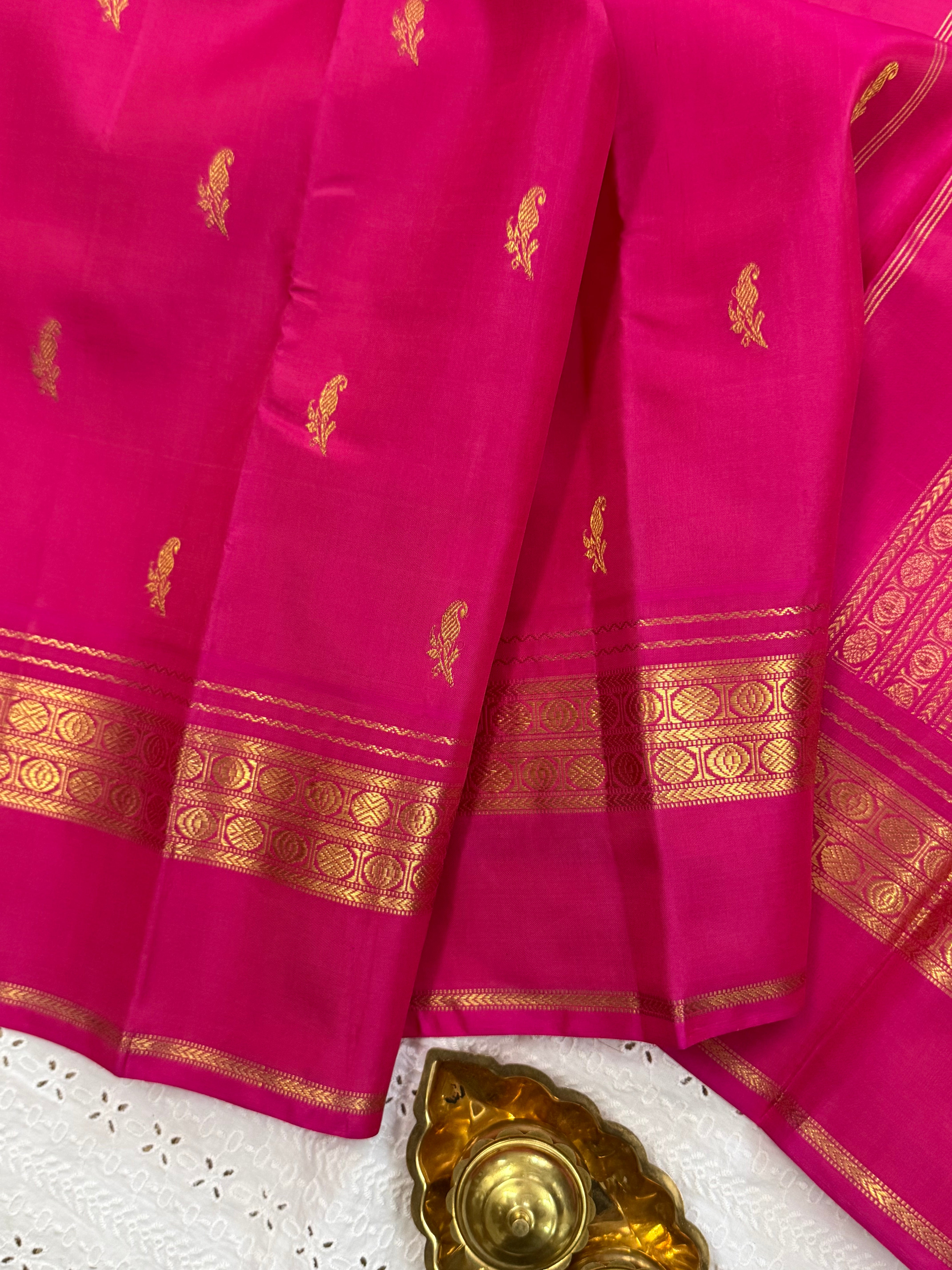 Pink kaal erangina border/ Arani Silk CLSA9864