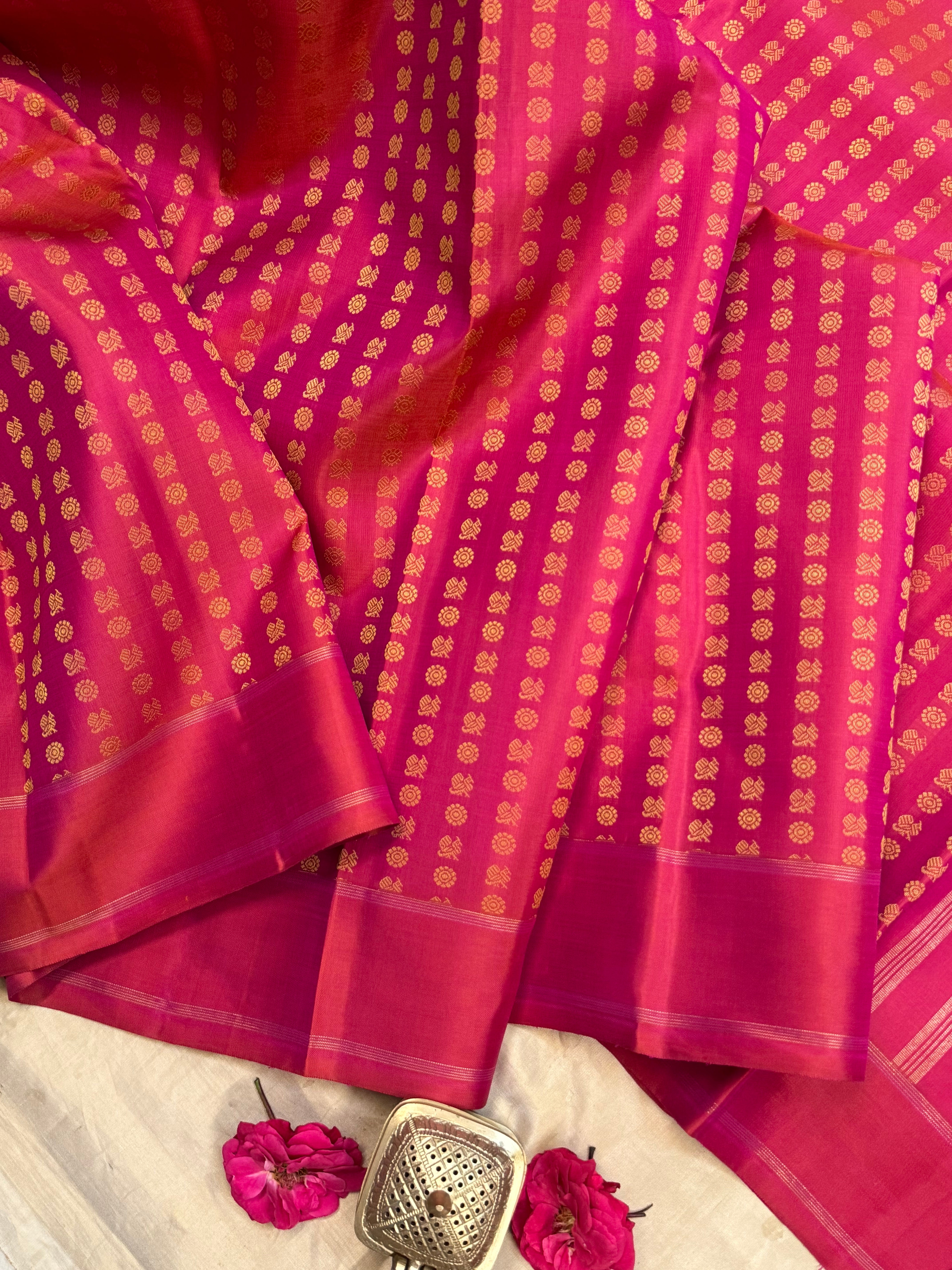 Pink shot orange annam thodar butta thread work / Kanjipuram silk CLSA9796