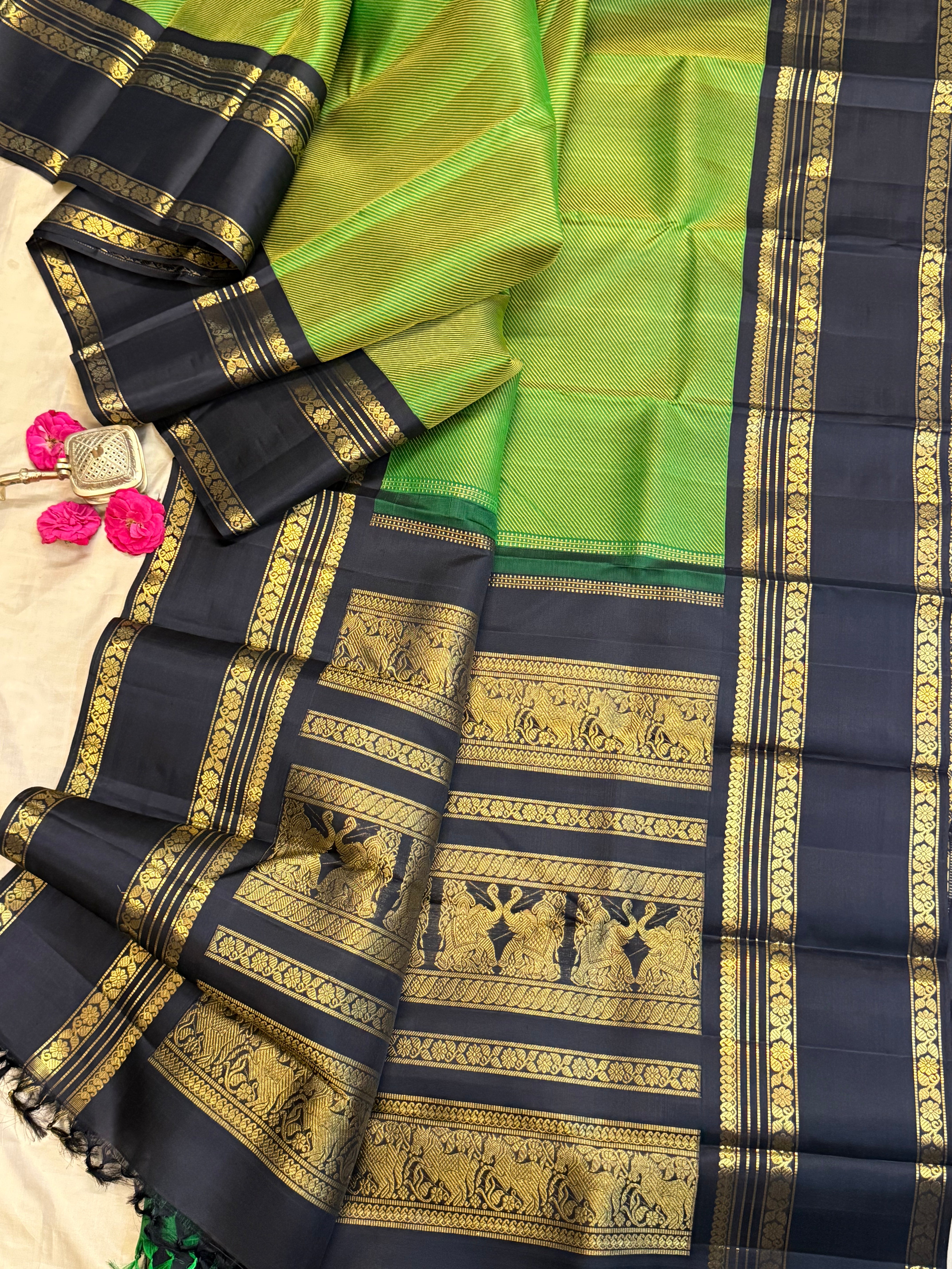 Green lehariya yannai darbar pallu / Kanjipuram silk CLSA9168