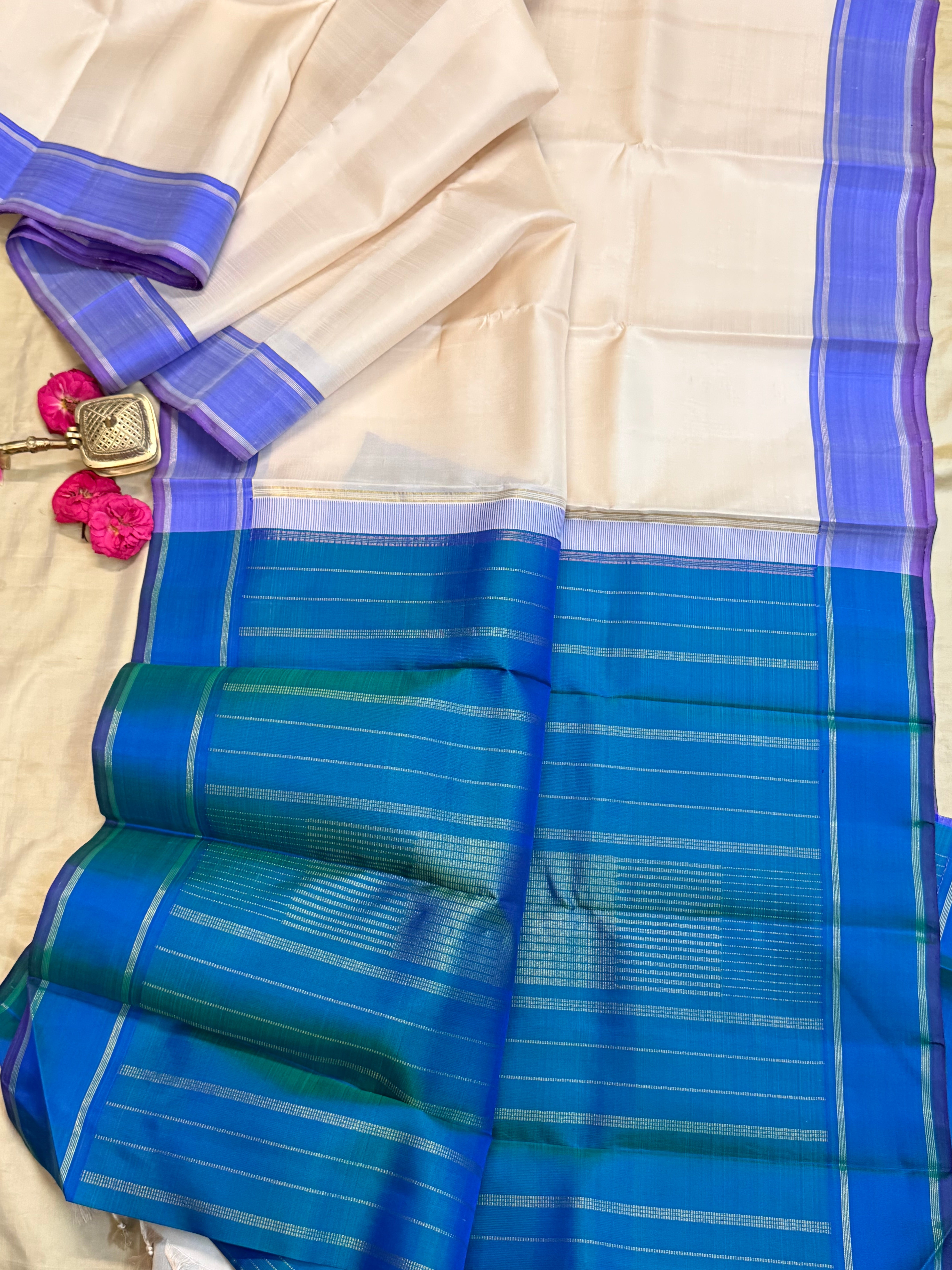 Offwhite - lavender border - peacock blue pallu / Kanjipuram silk CLSA9779
