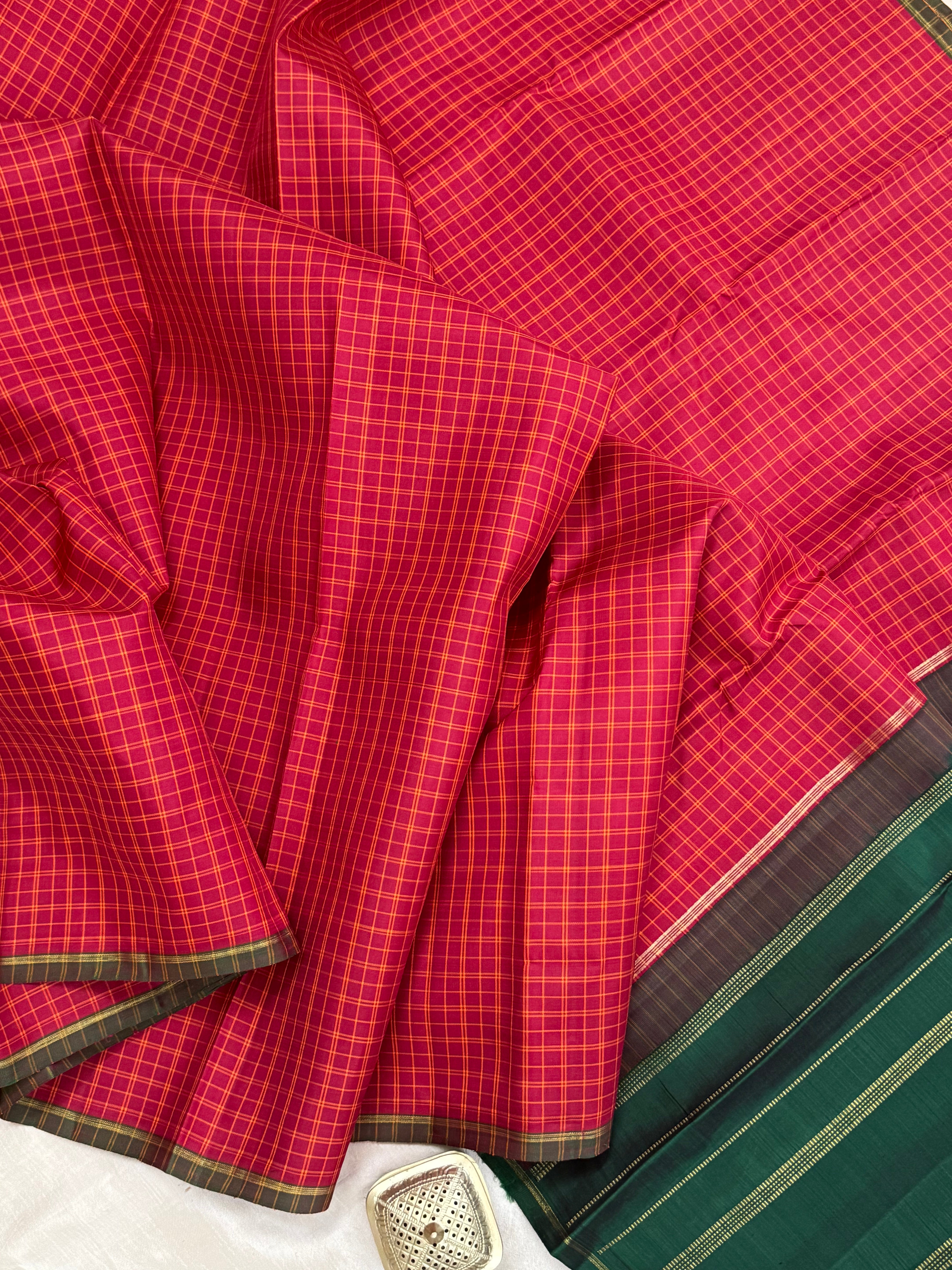 Araku kattam borderless/ Kanjipuram silk