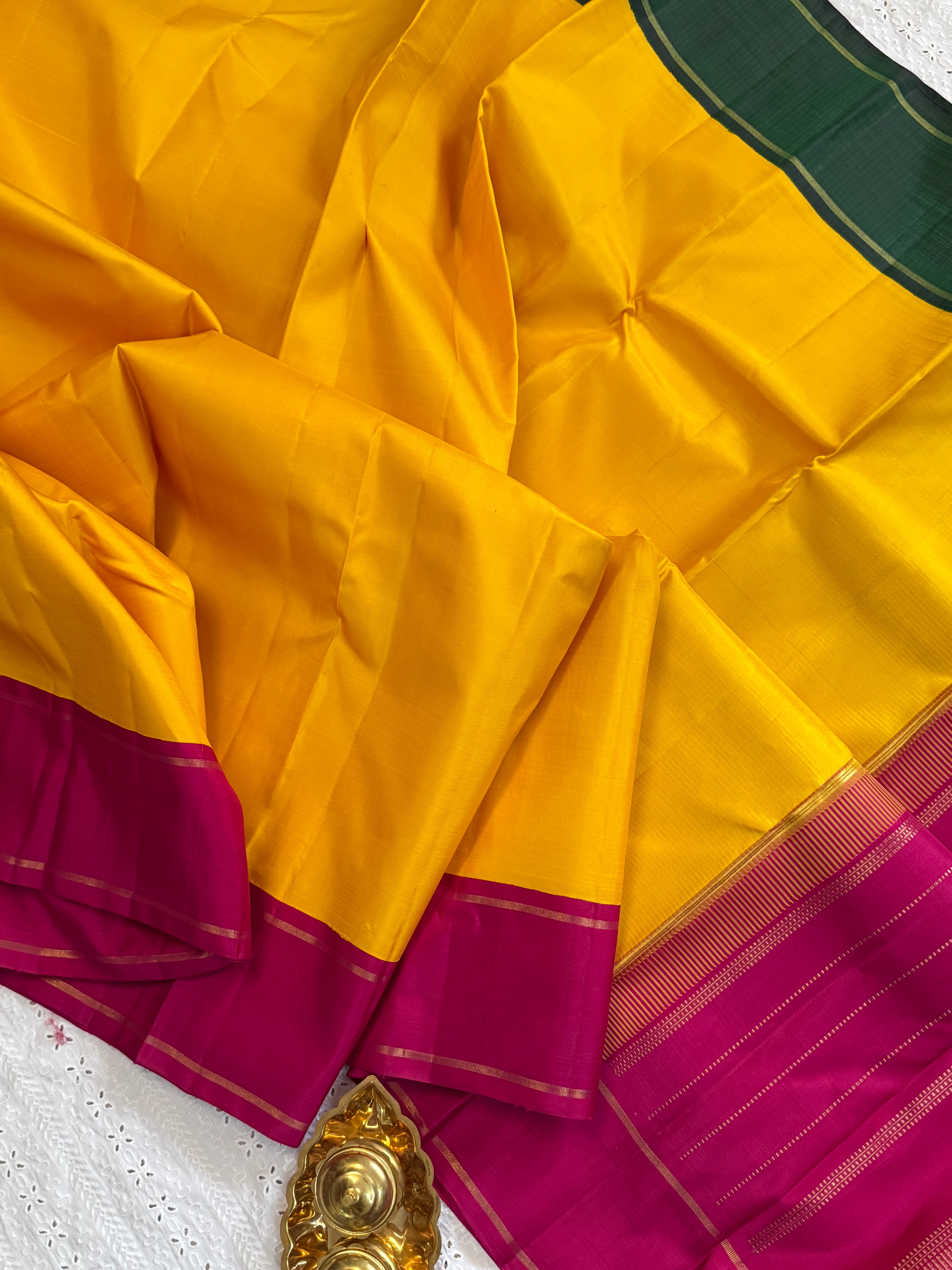 Yellow ganga jamuna border/ Kanjipuram silk