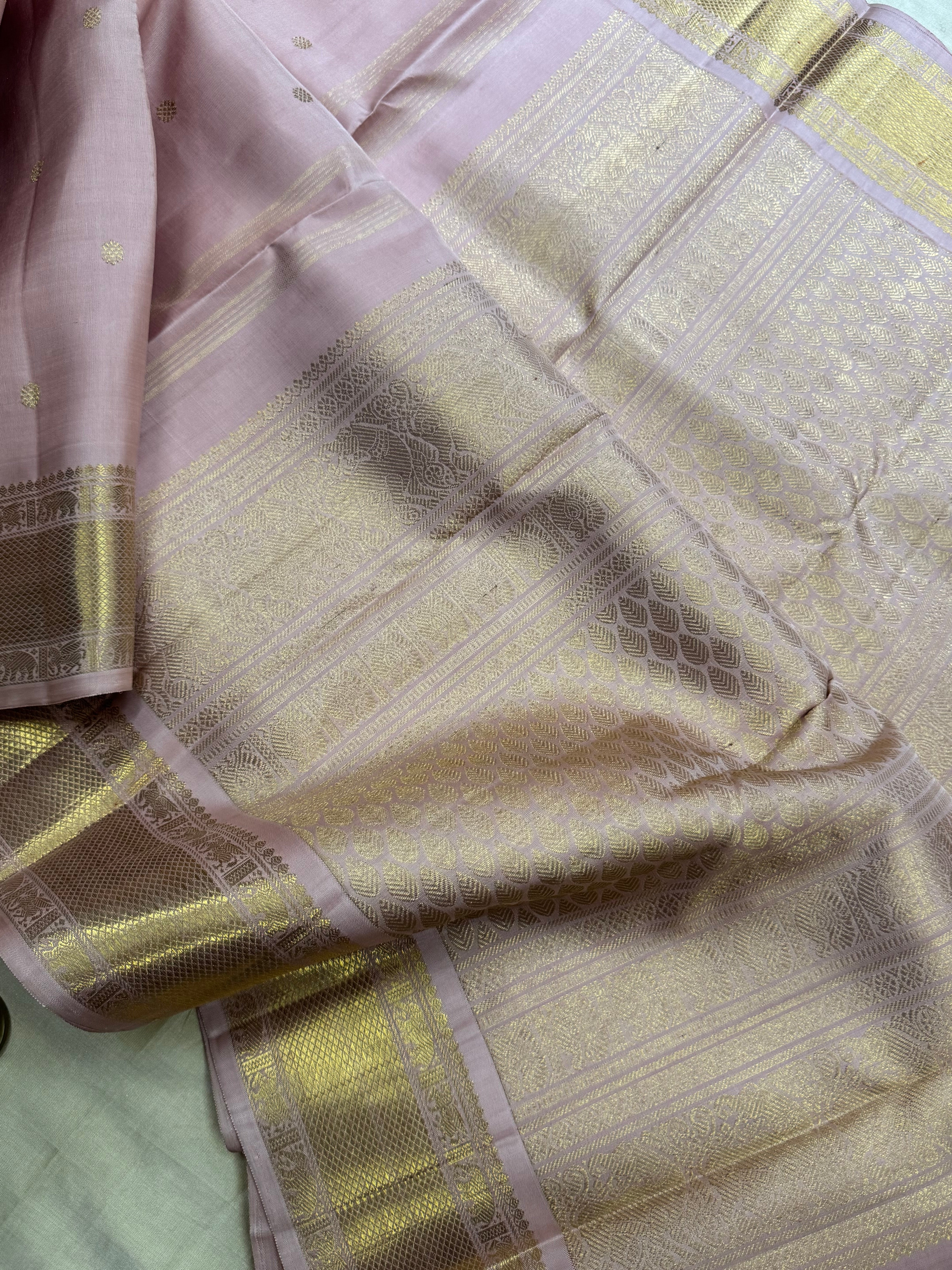 Baby pink Butta / kanjipuram silk