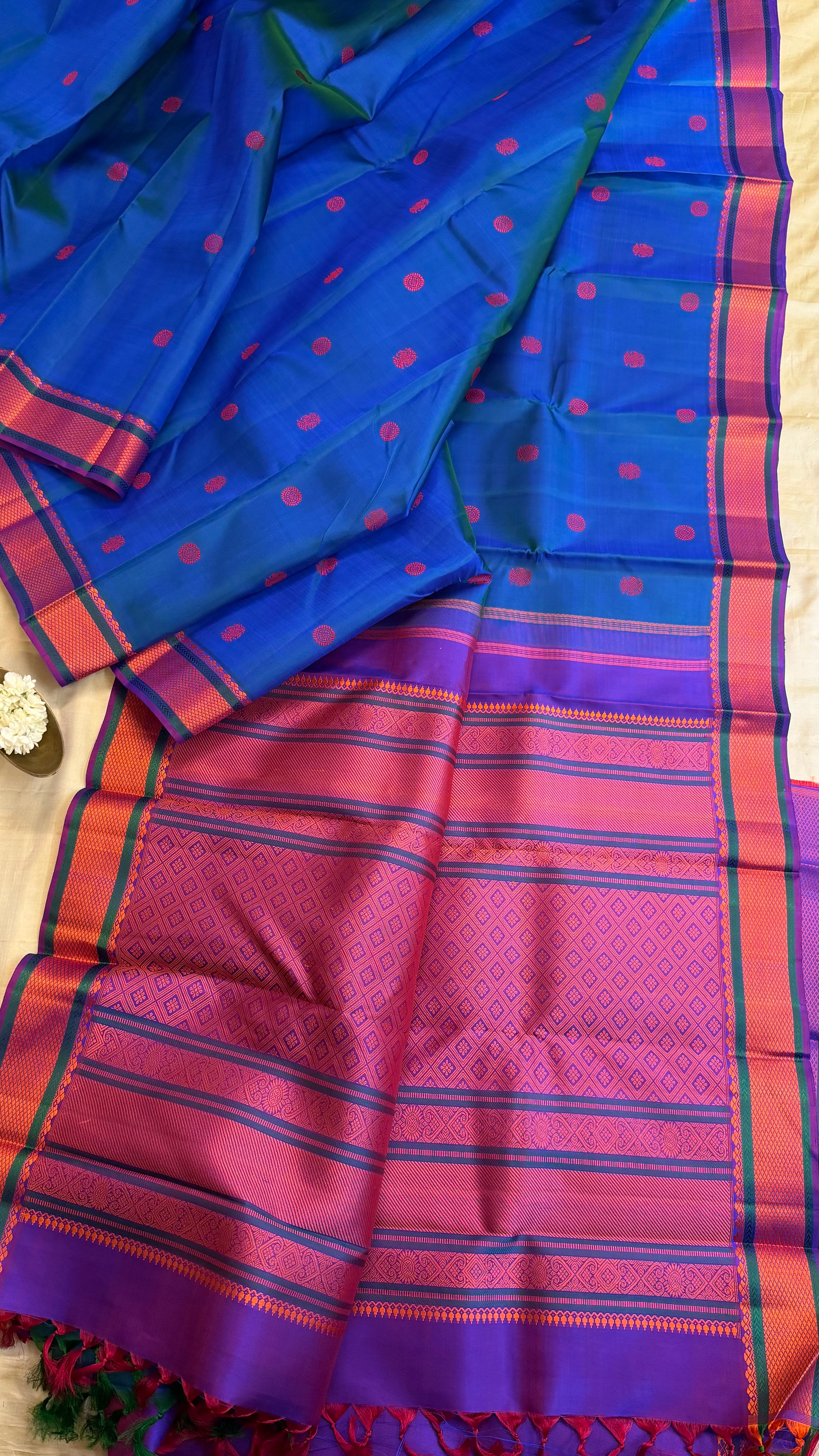 Mayilkzhuthu colour thread work / Kanjipuram silk sarees