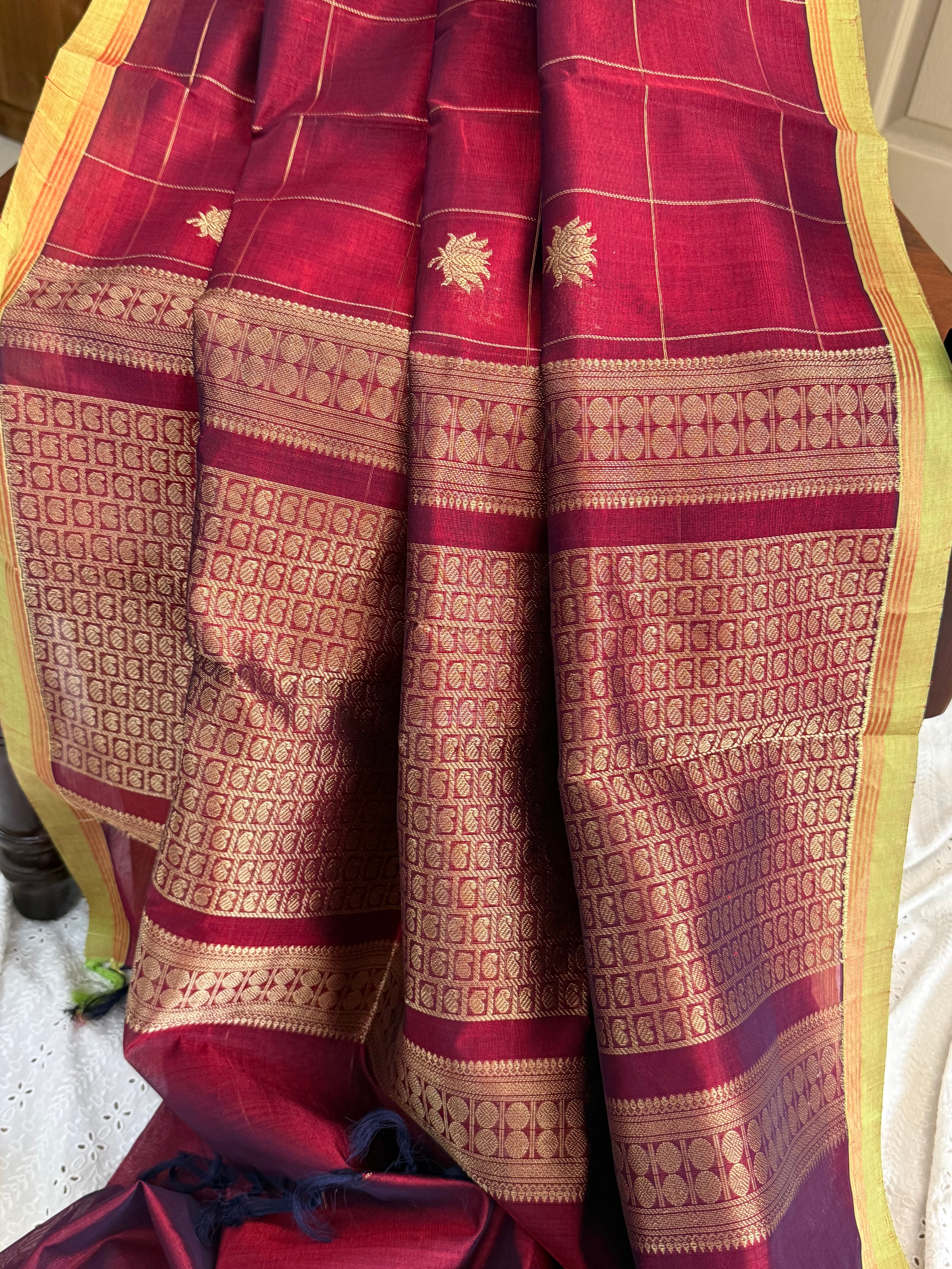 Deep Araku kattam Lotus butta / Silk Cotton