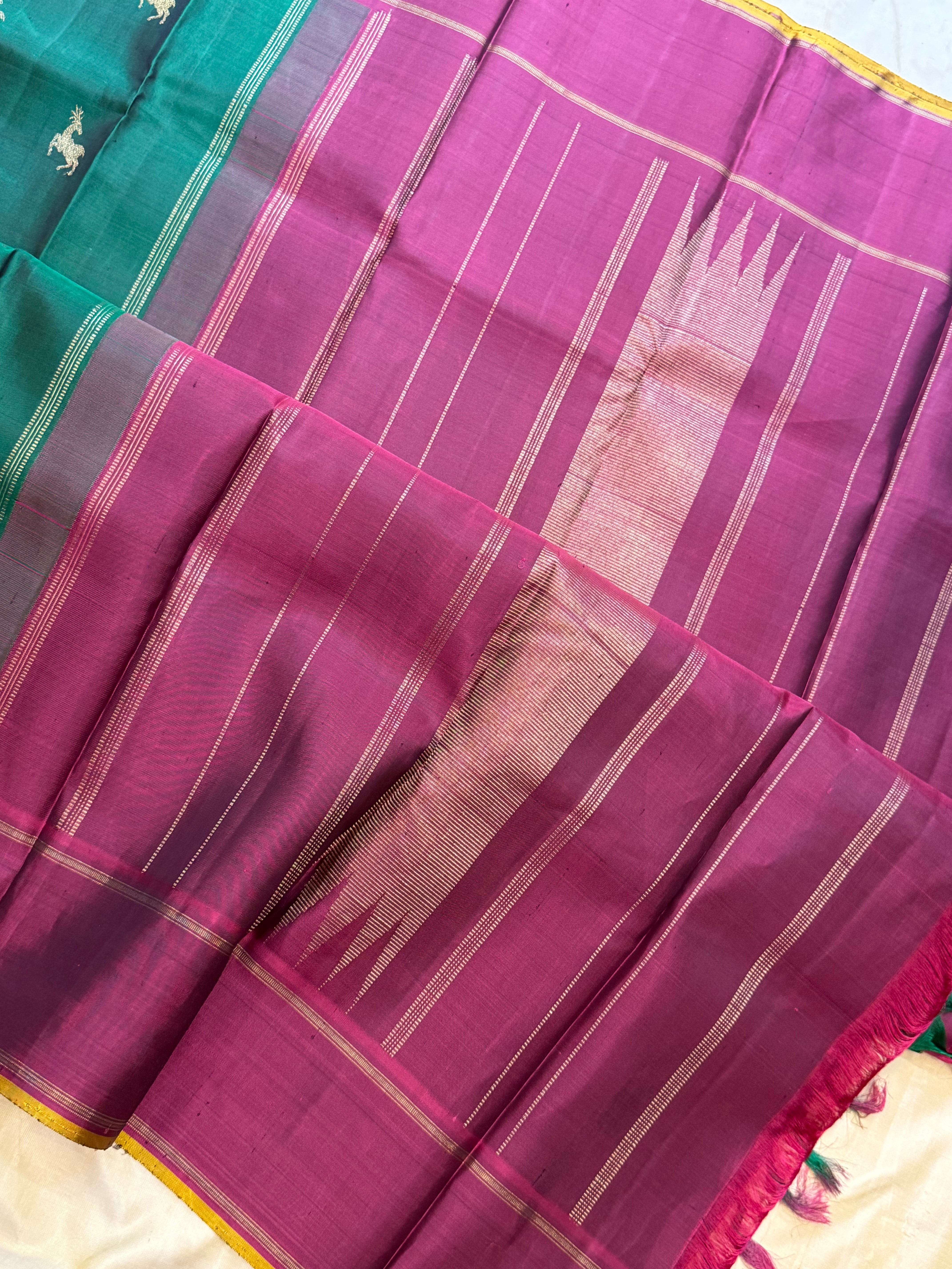 Permam : Green maan Butta / Kanjipuram silk CL4347