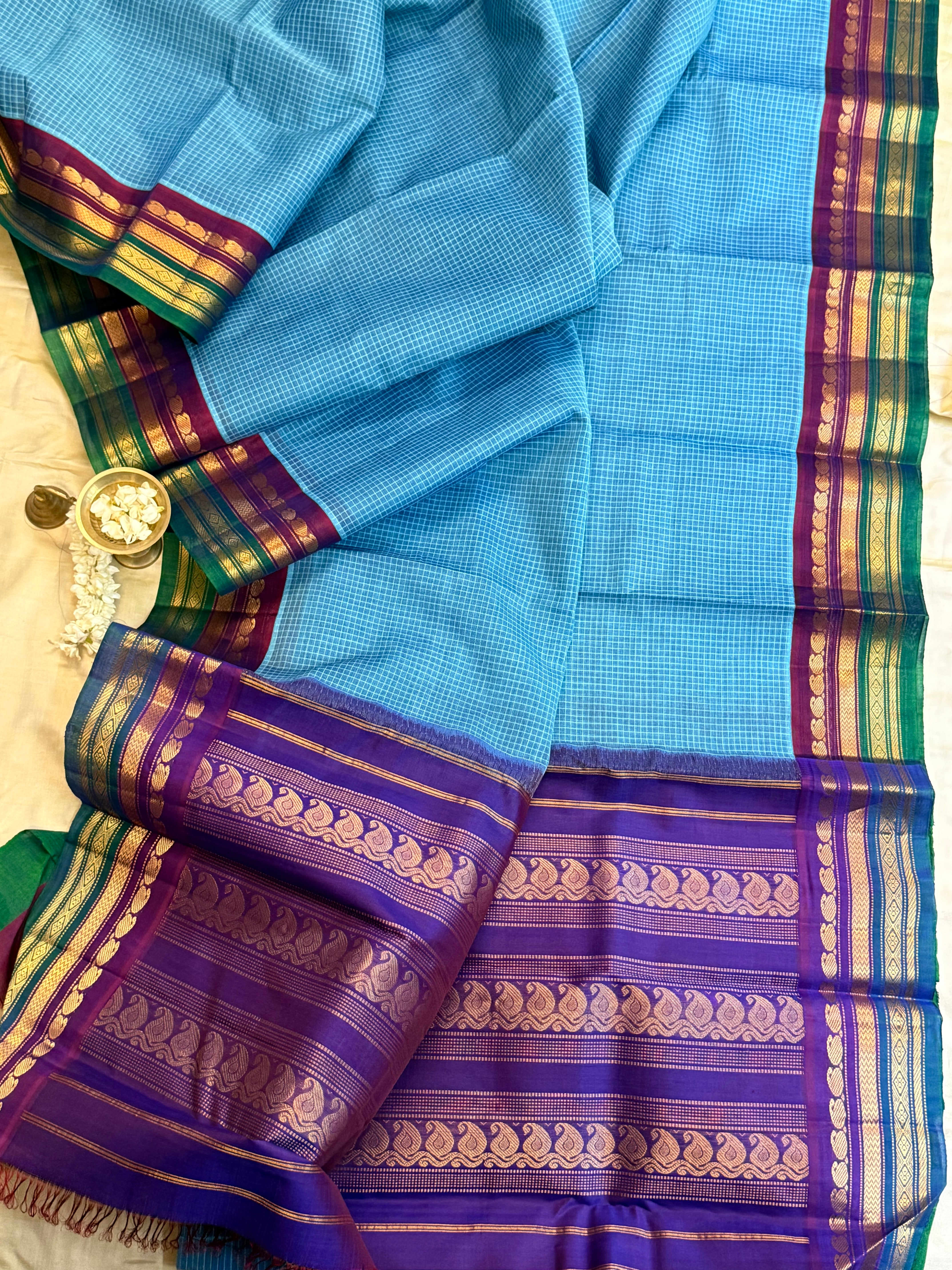 Sky blue varisapet border/ Gadwal cotton ( No Blouse)