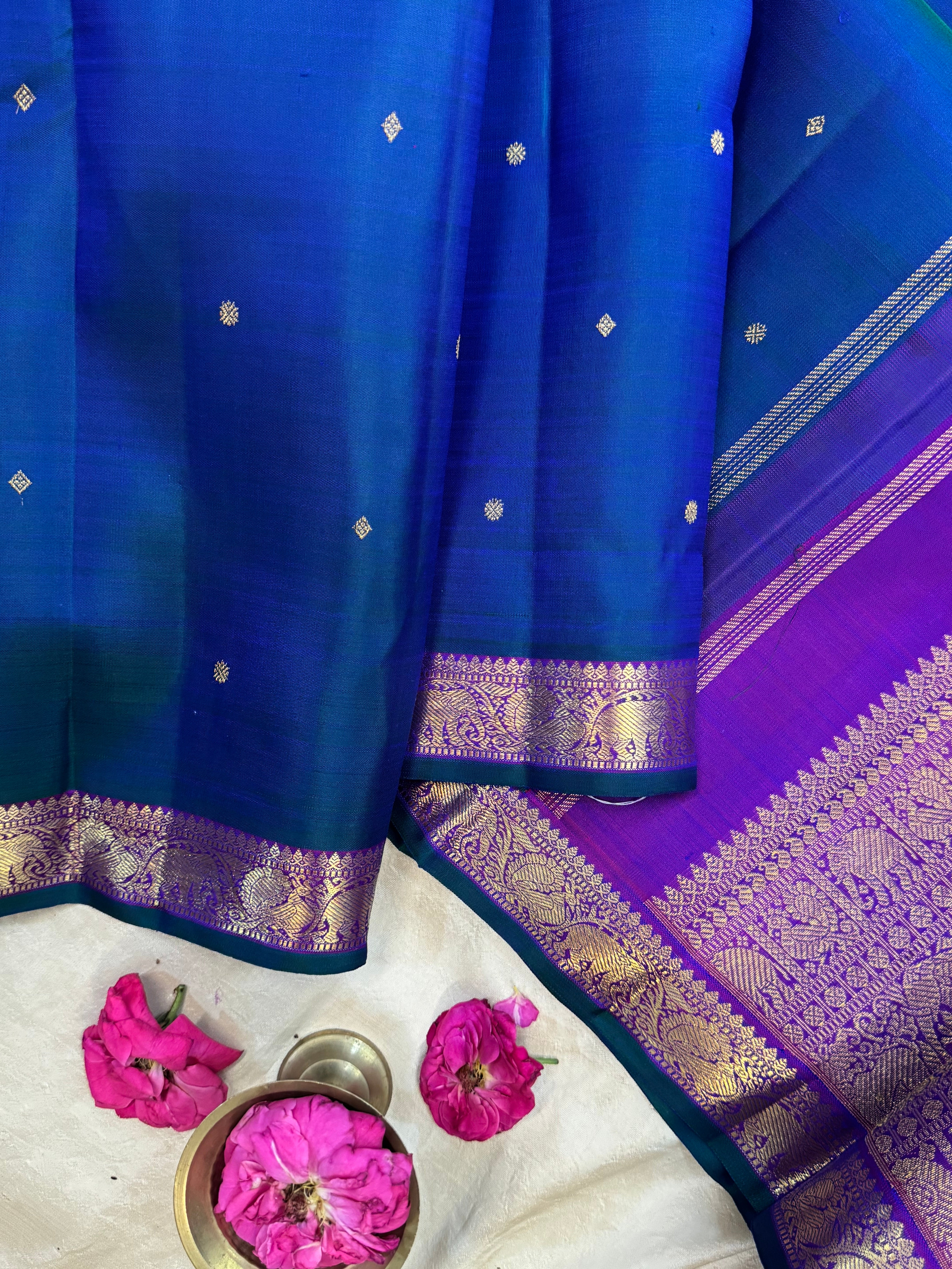 Mayilkazhuthu small border kanjipuram silk