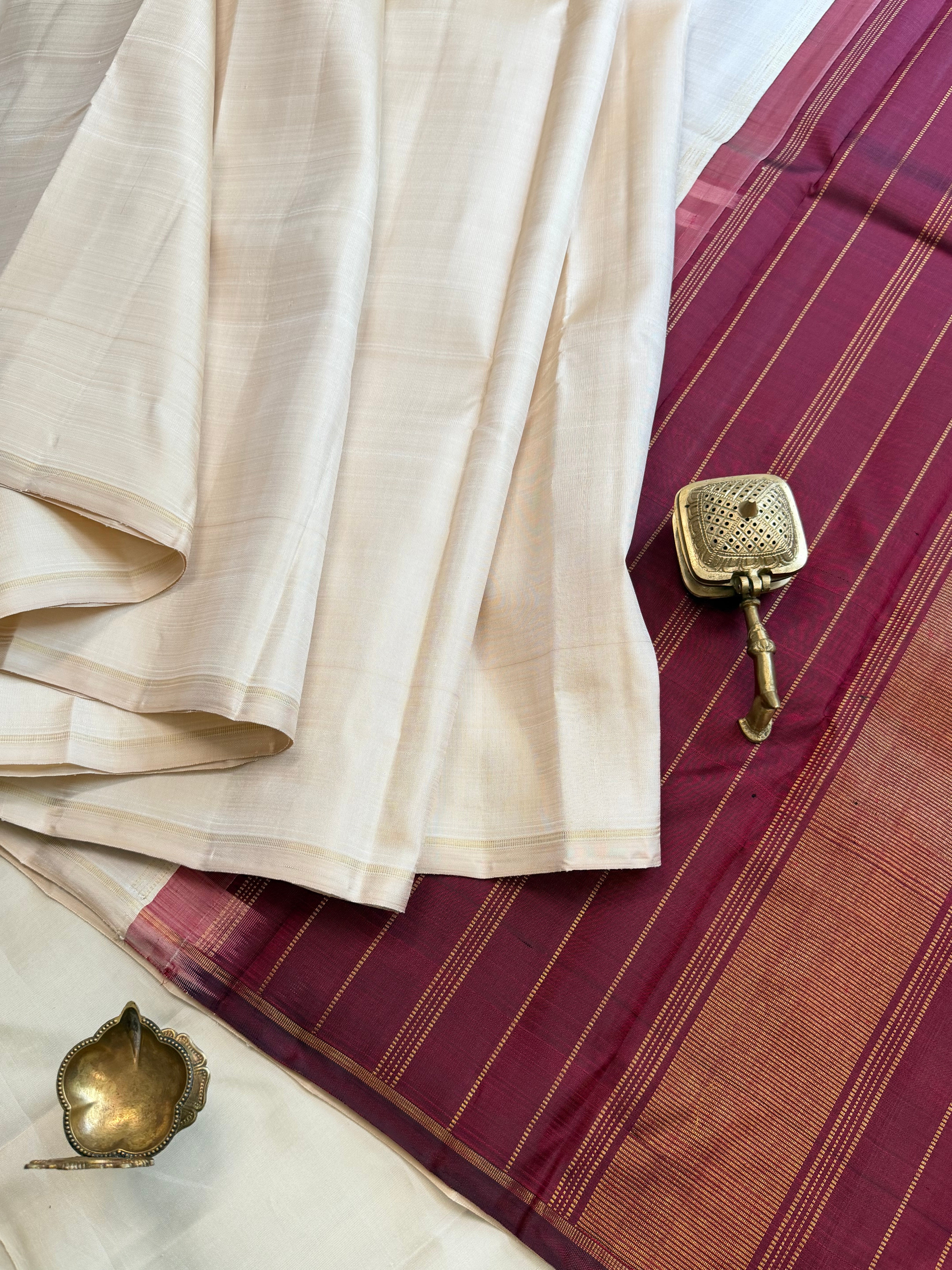 Malligai : off white pure Zari Kanjipuram silk