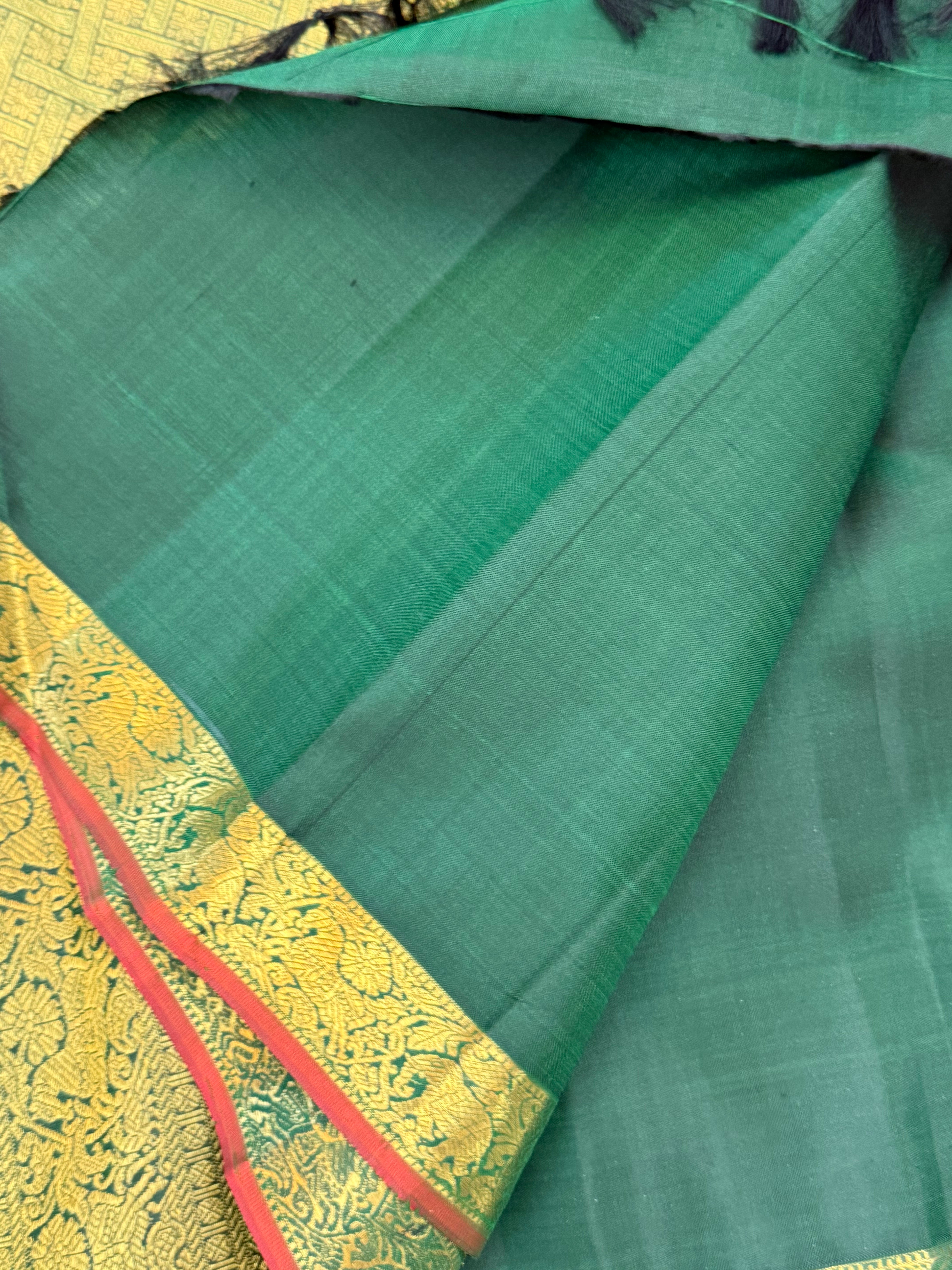 Forest green body with mango Butta simple 2g kanjipuram silk CLSA11011