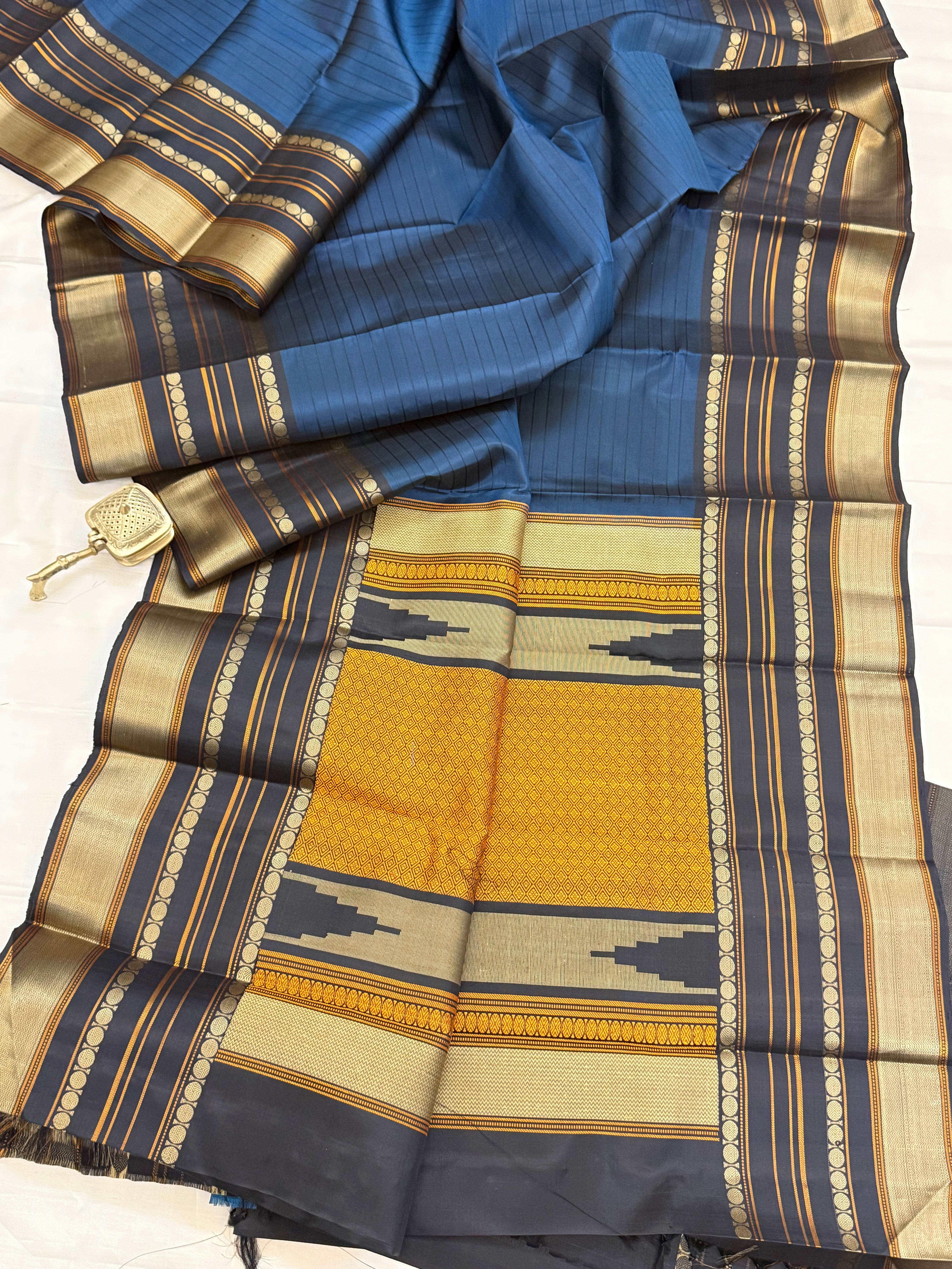Deep blue stripes varisapet border/ Varnangal Thread work / CLSA11273