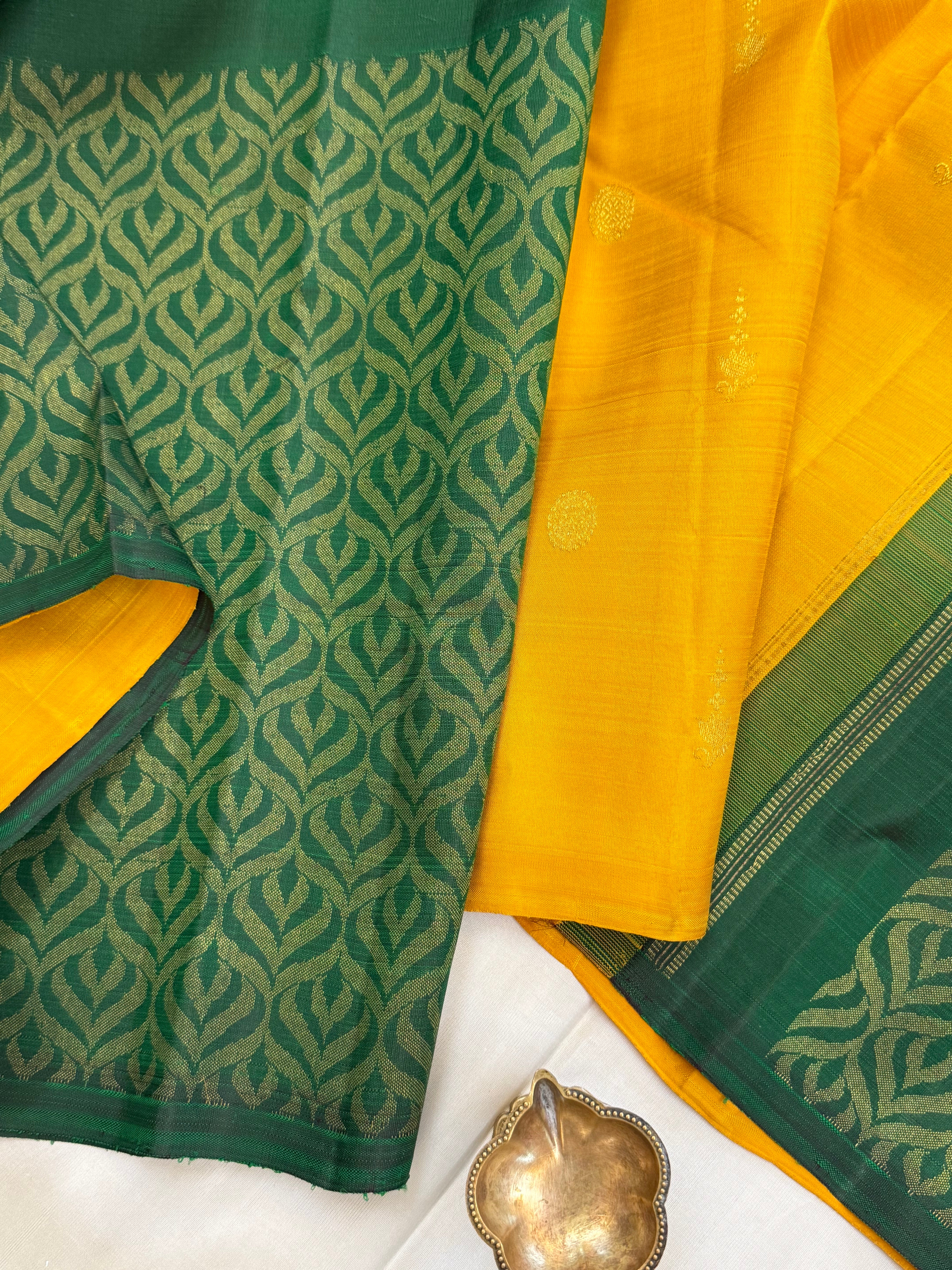 Mustard yellow and green partly pallu / Kanjipuram silk CLSA 9785
