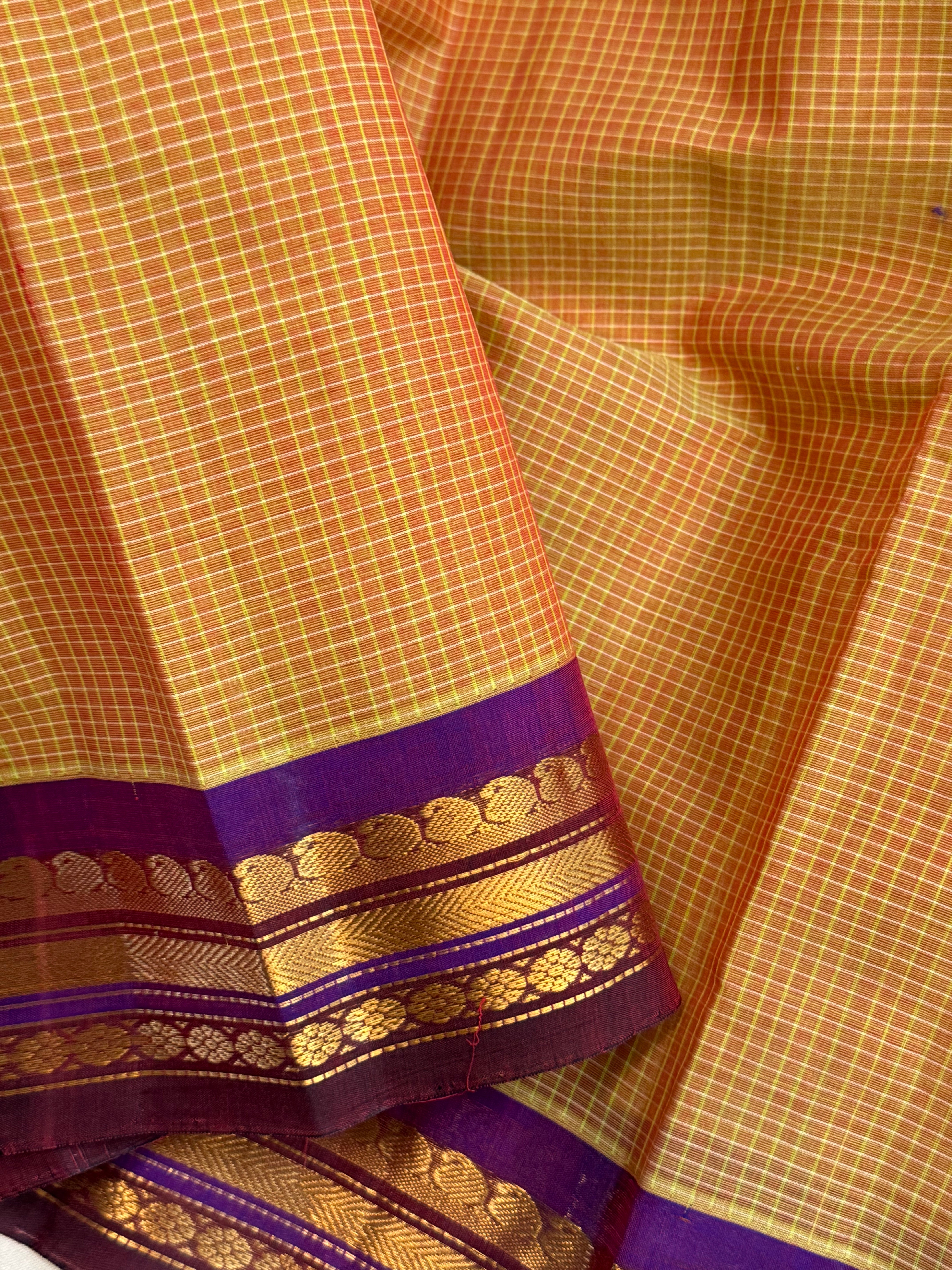 Golden shot purple korvai / Gadwal cotton ( No Blouse)