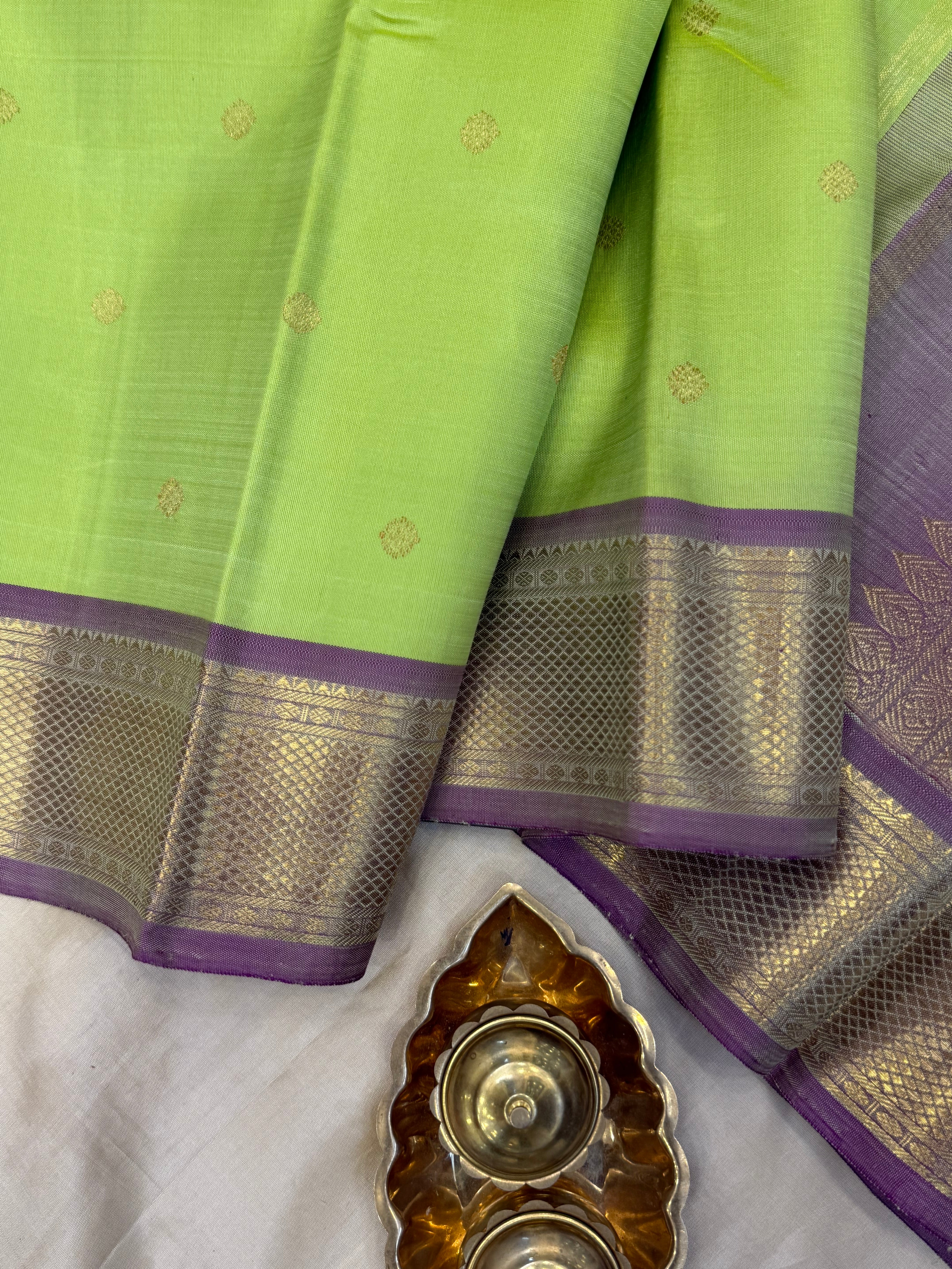 Kalyani : Elakai with lavender pet / kanjipuram silk