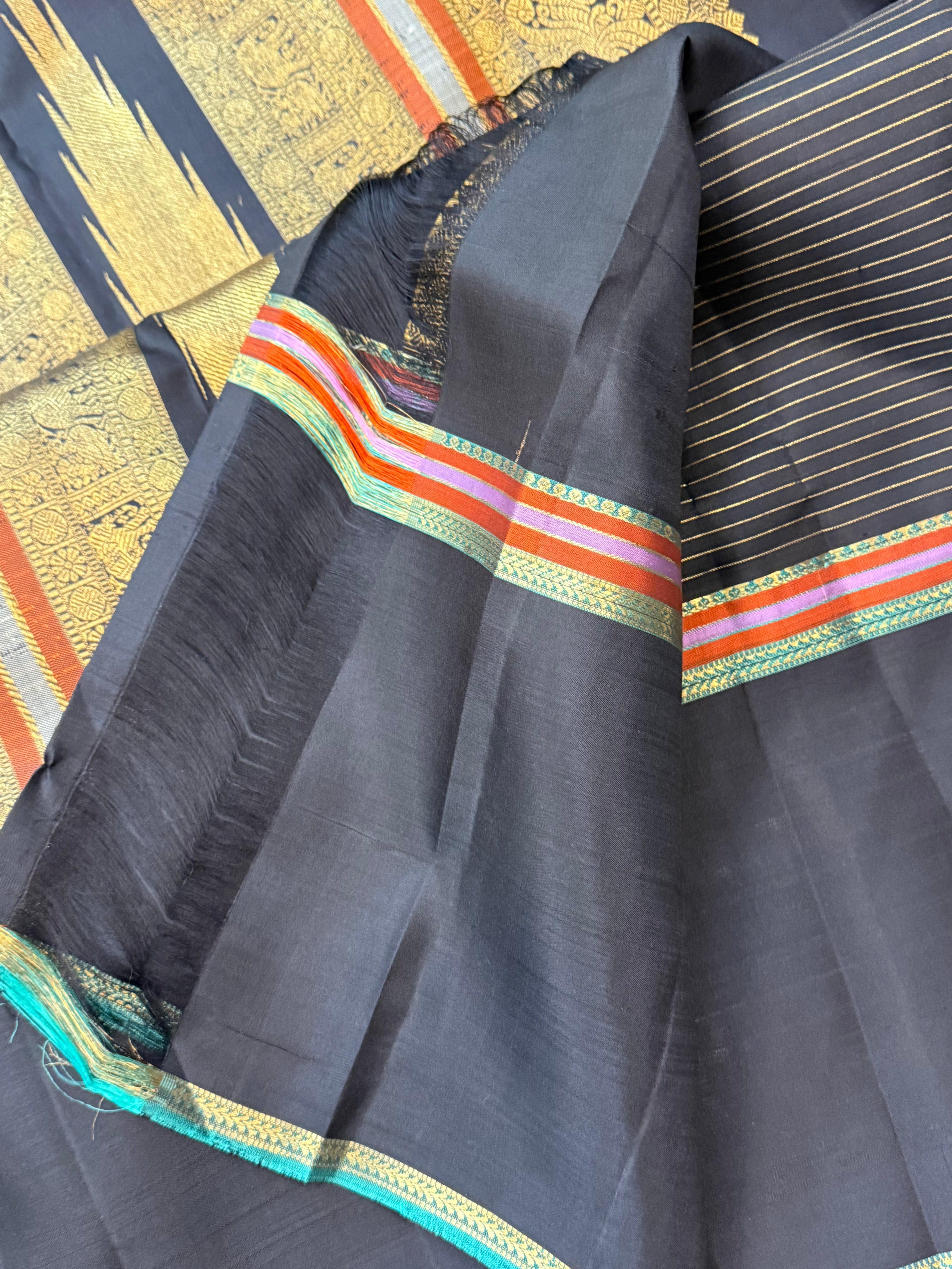 Vintage long border Zari Kattam / Kanjipuram silk