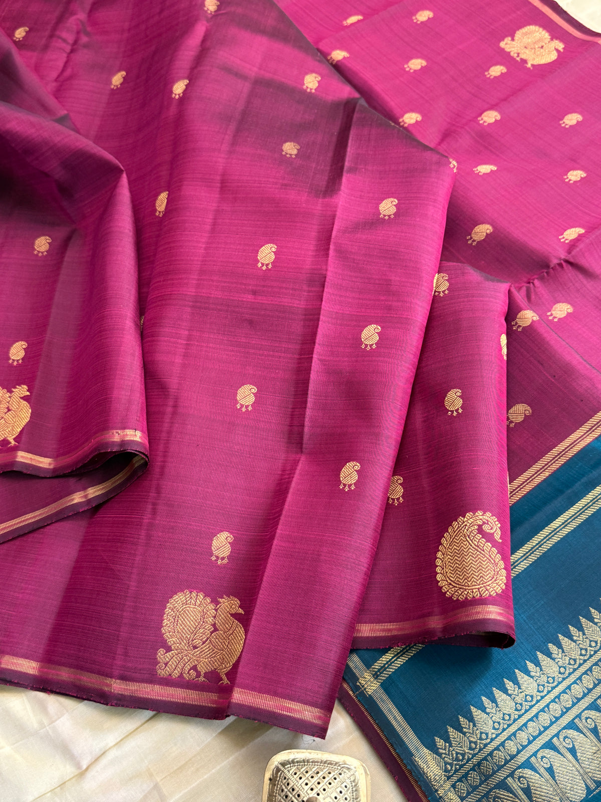 Beetroot body Zari butta border less / kanjipuram silk saree CLSA 11966
