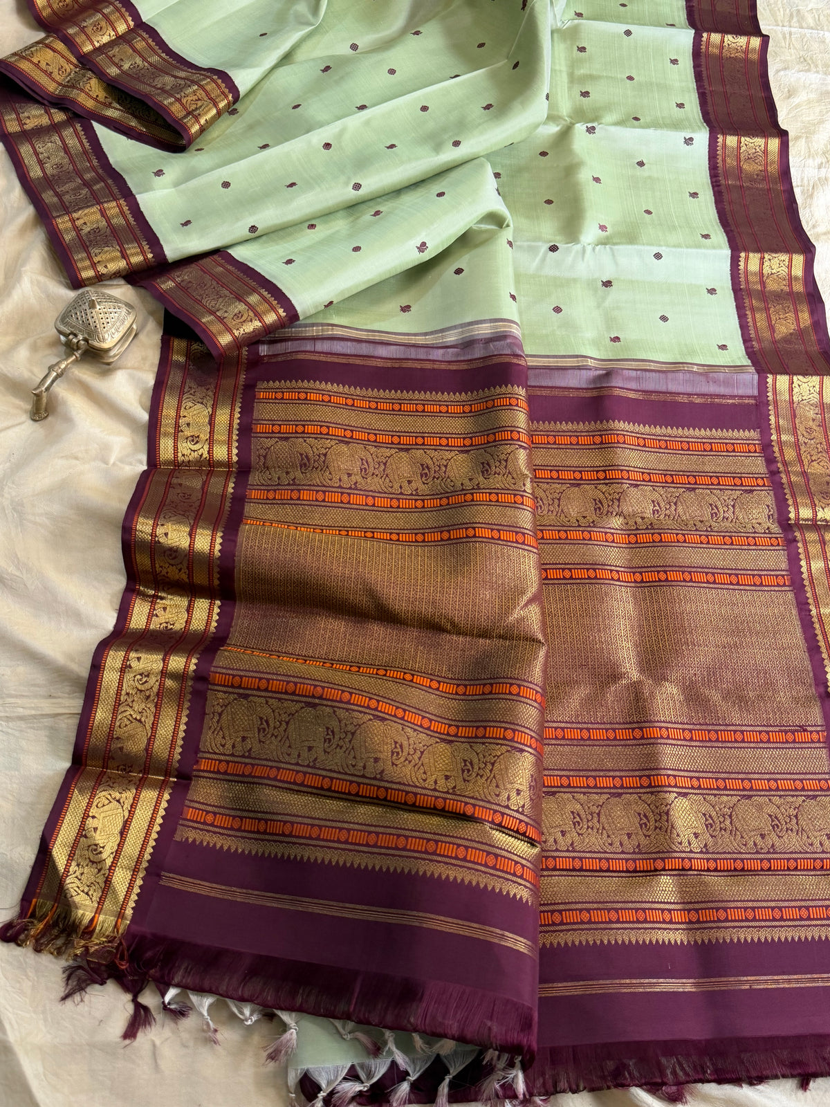 Pista green Kai Korvai - pure Zari Kanjipuram silk